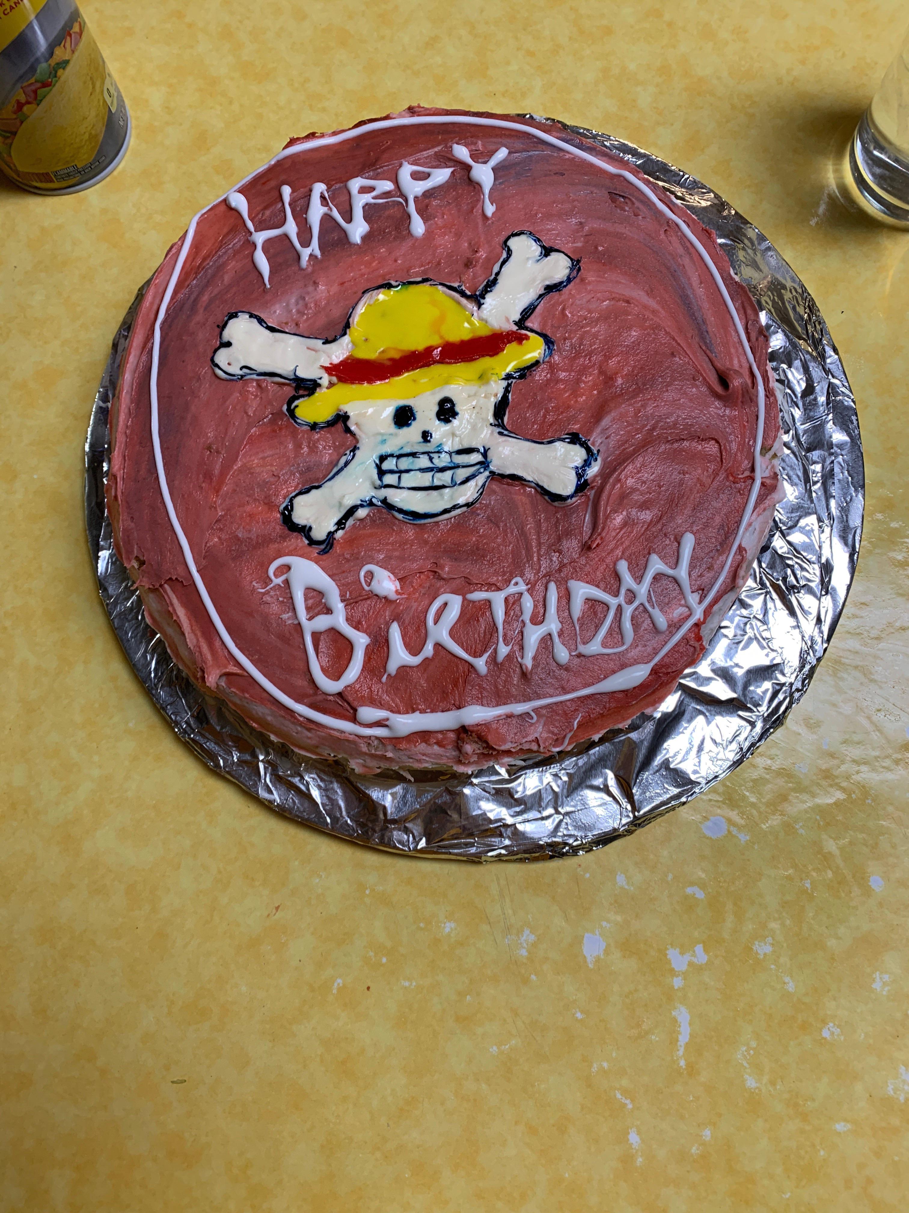 My mother who knows nothing of one piece, decided to put the Straw Hat