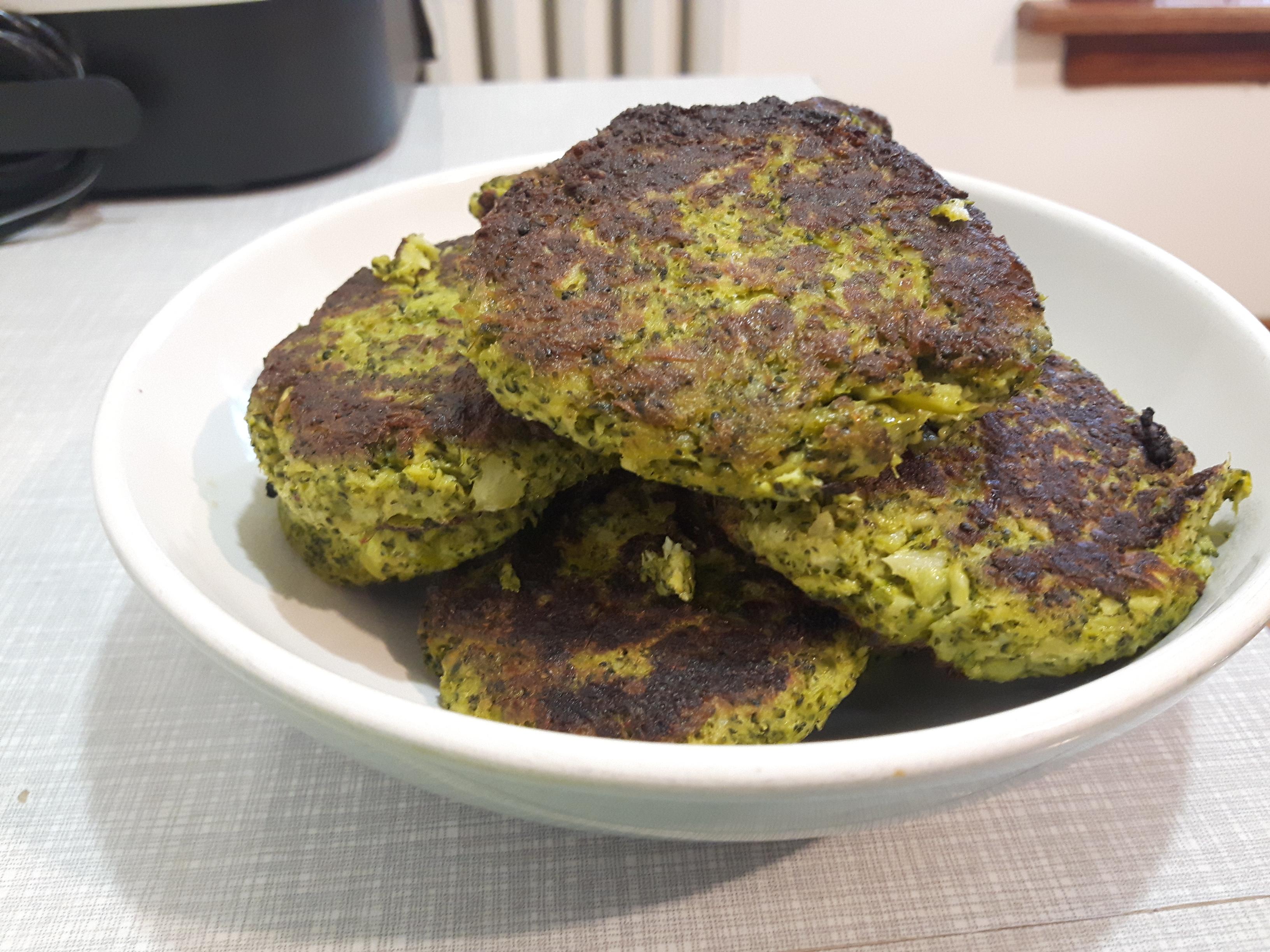 [Homemade] Broccoli pancakes r/food