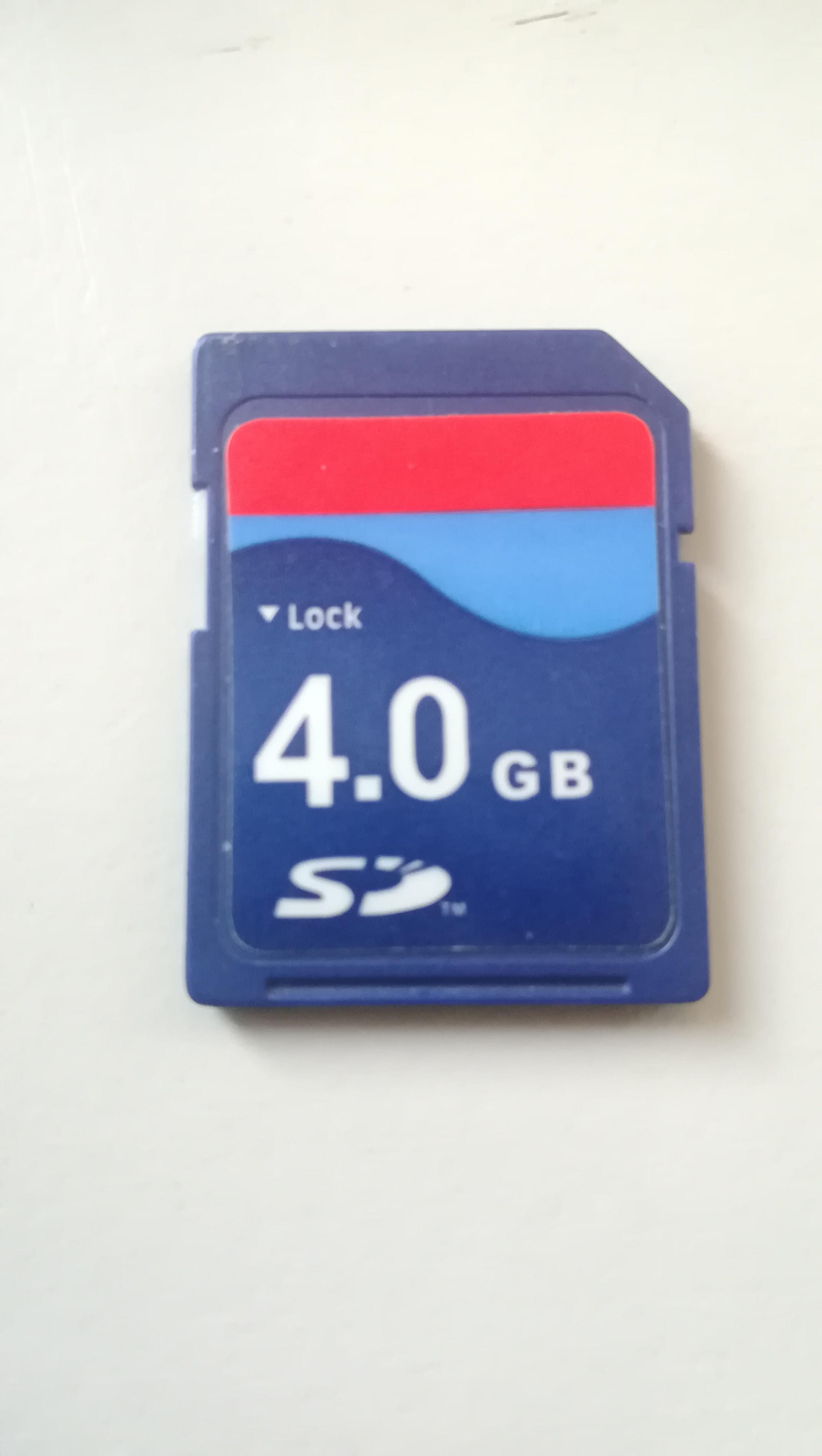 Hi, I have this rare 4GB non SDHC card but when I plug it into my PC it