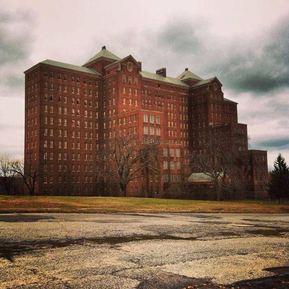 Kings Park New York mental institution r/evilbuildings