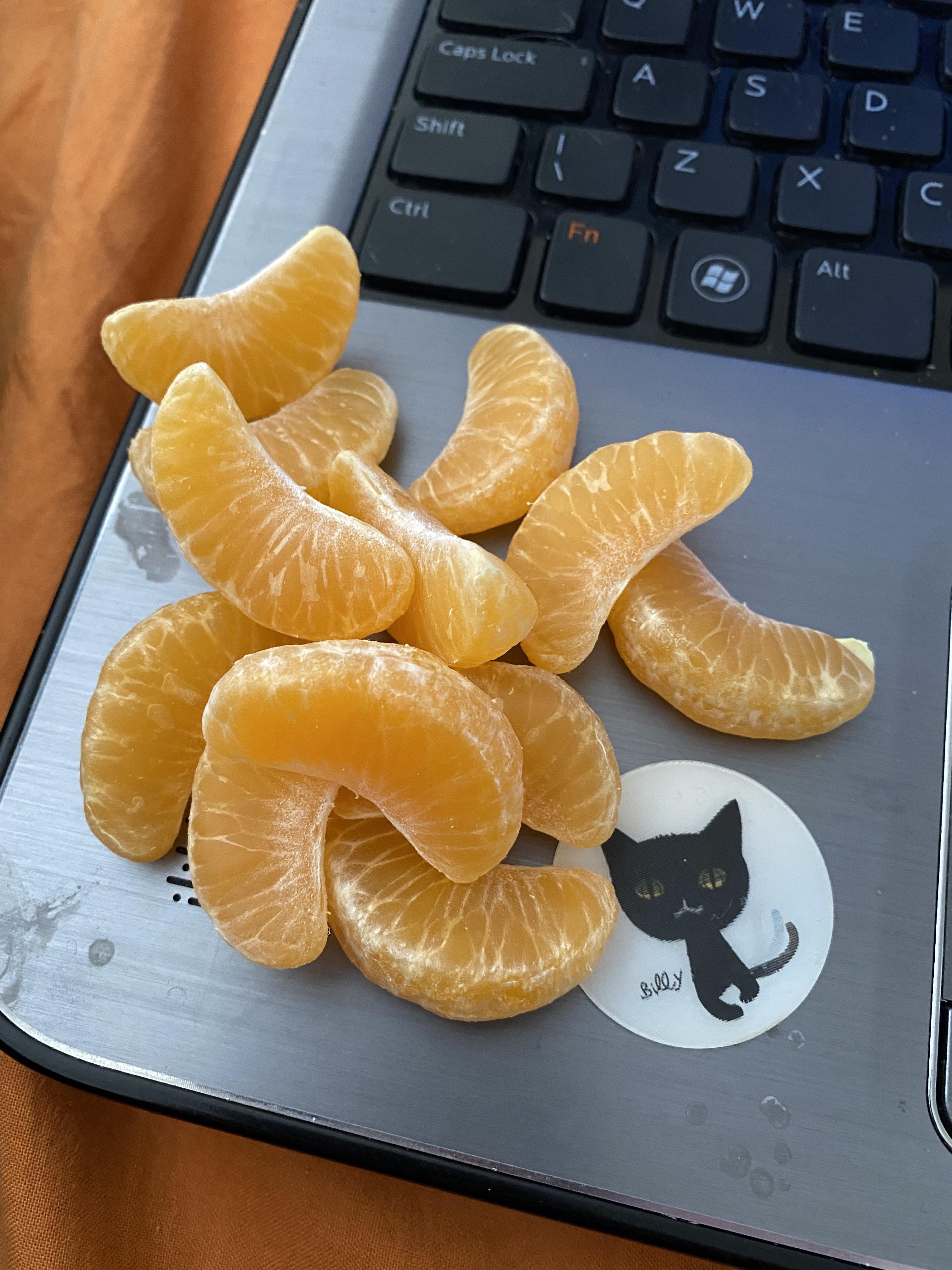 I picked this satsuma completely bald to avoid picking my skin during