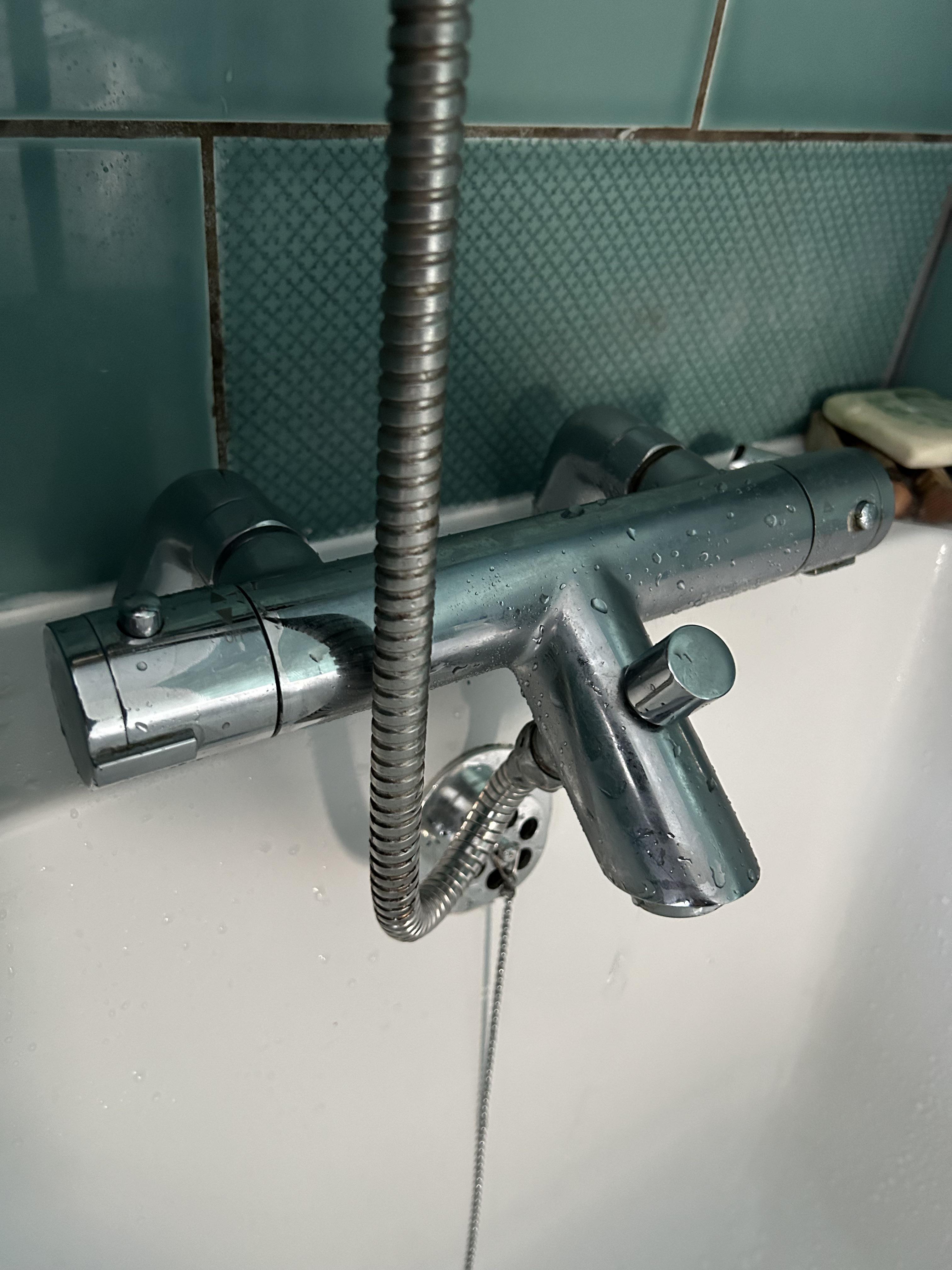 How do I fix this leaky shower tap? r/Plumbing