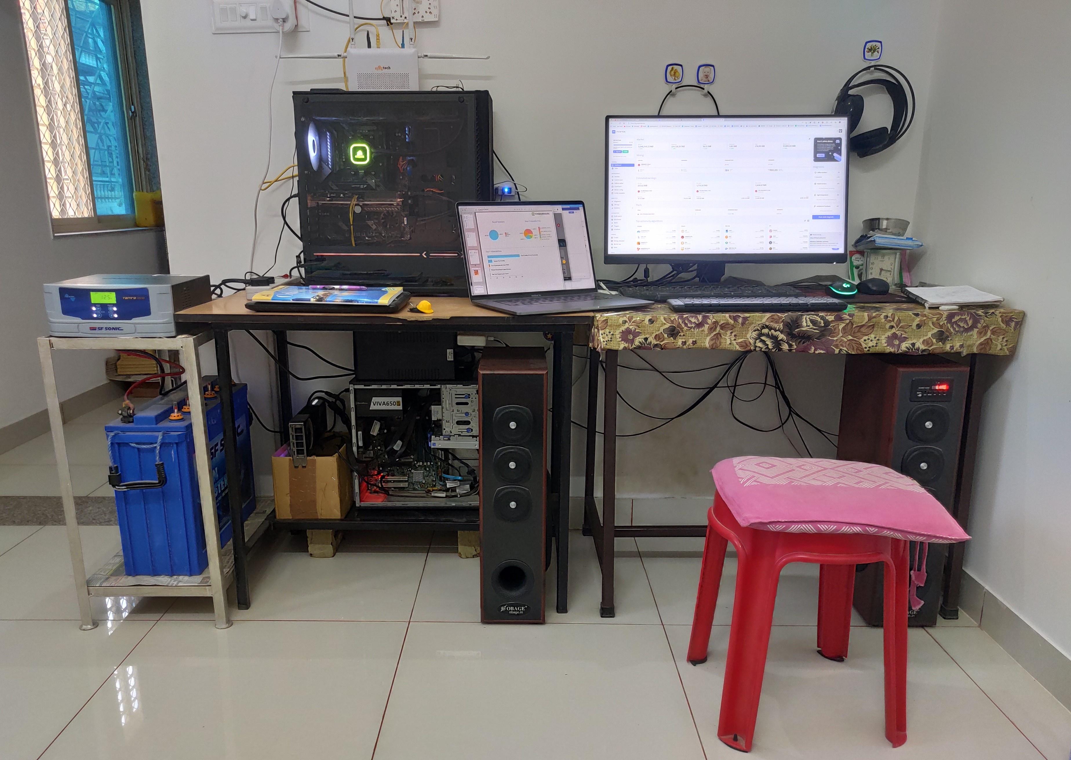 My Gaming and WFH setup with PRO gaming chair r/gamingpc