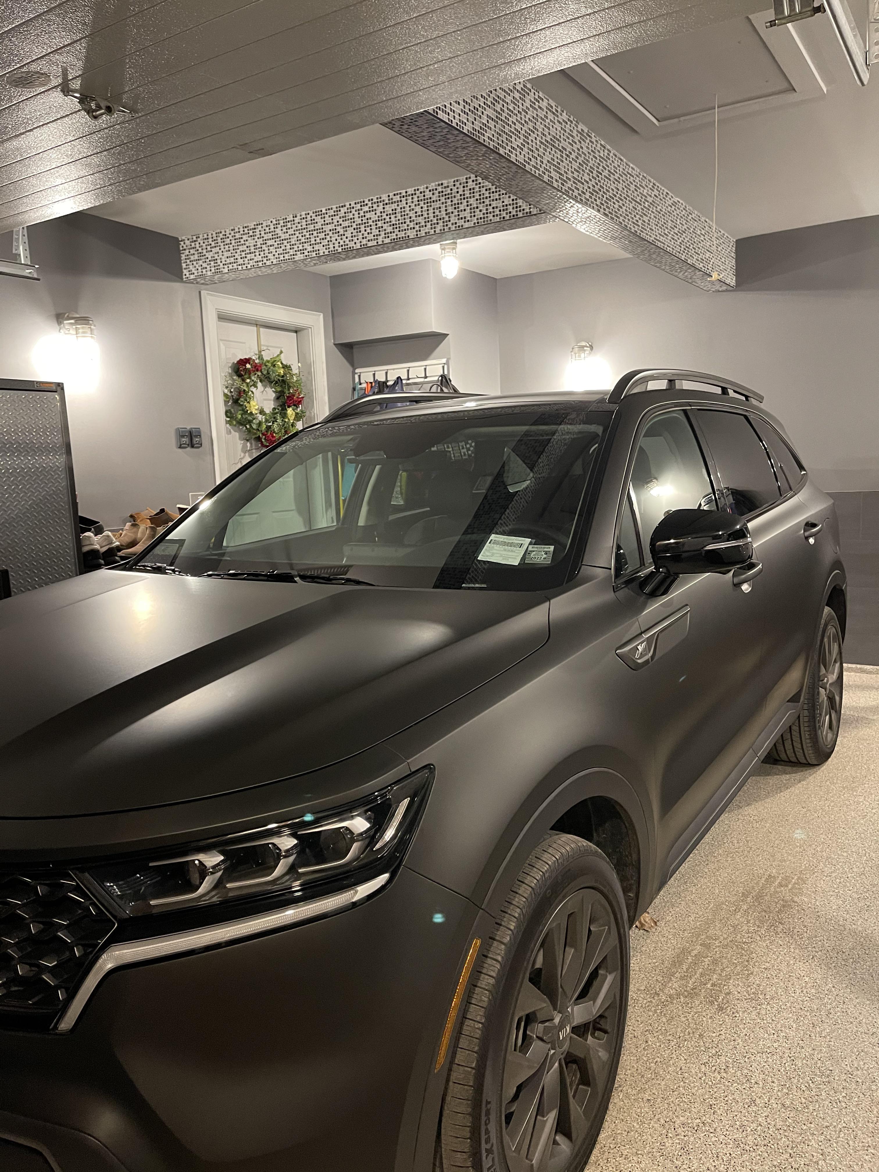 Never thought I would ever wrap a Kia but here I am 🖤🖤🖤 r/kia