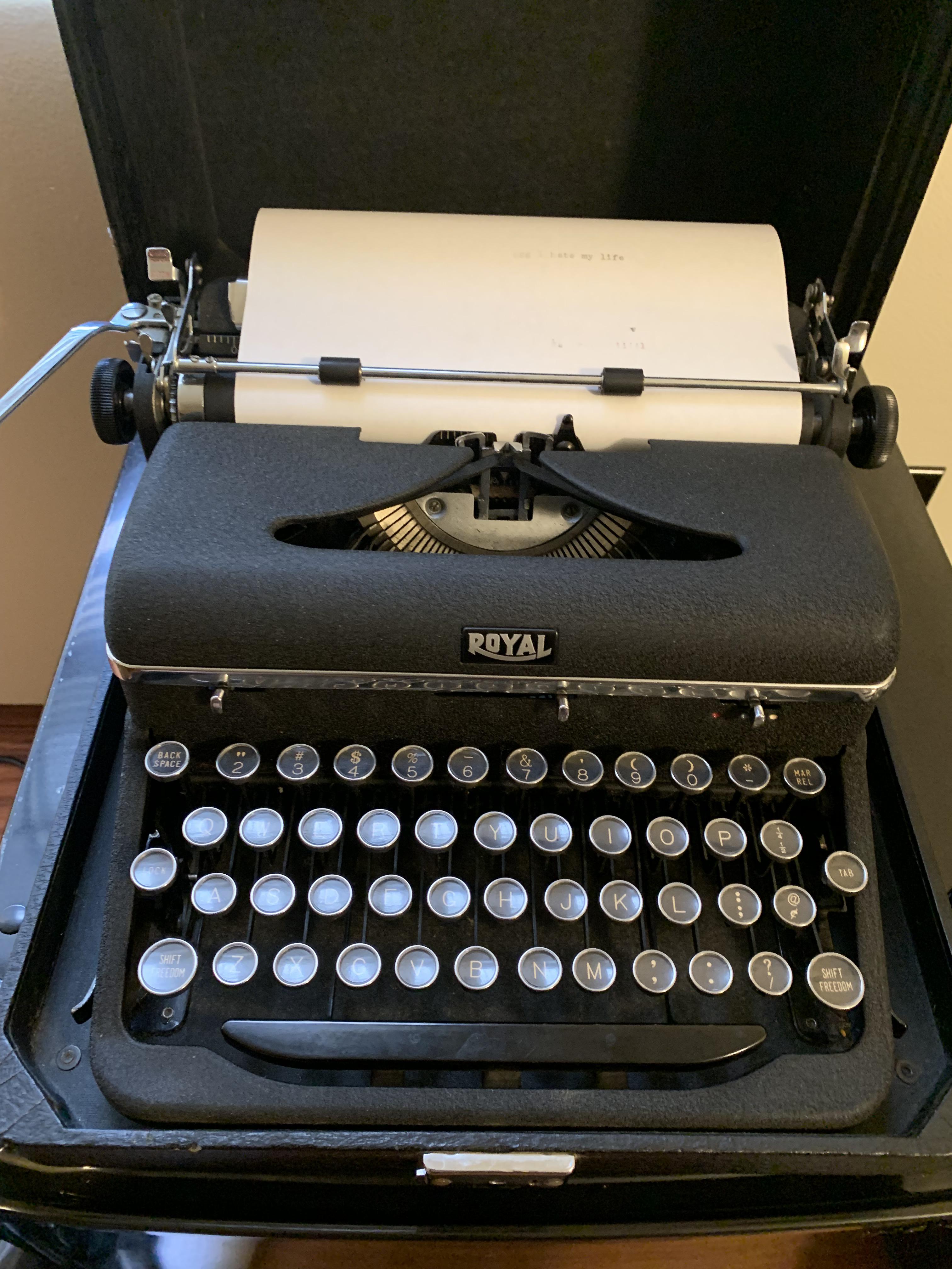 Hey guys, just bought a typewriter at an antique store and I can’t seem