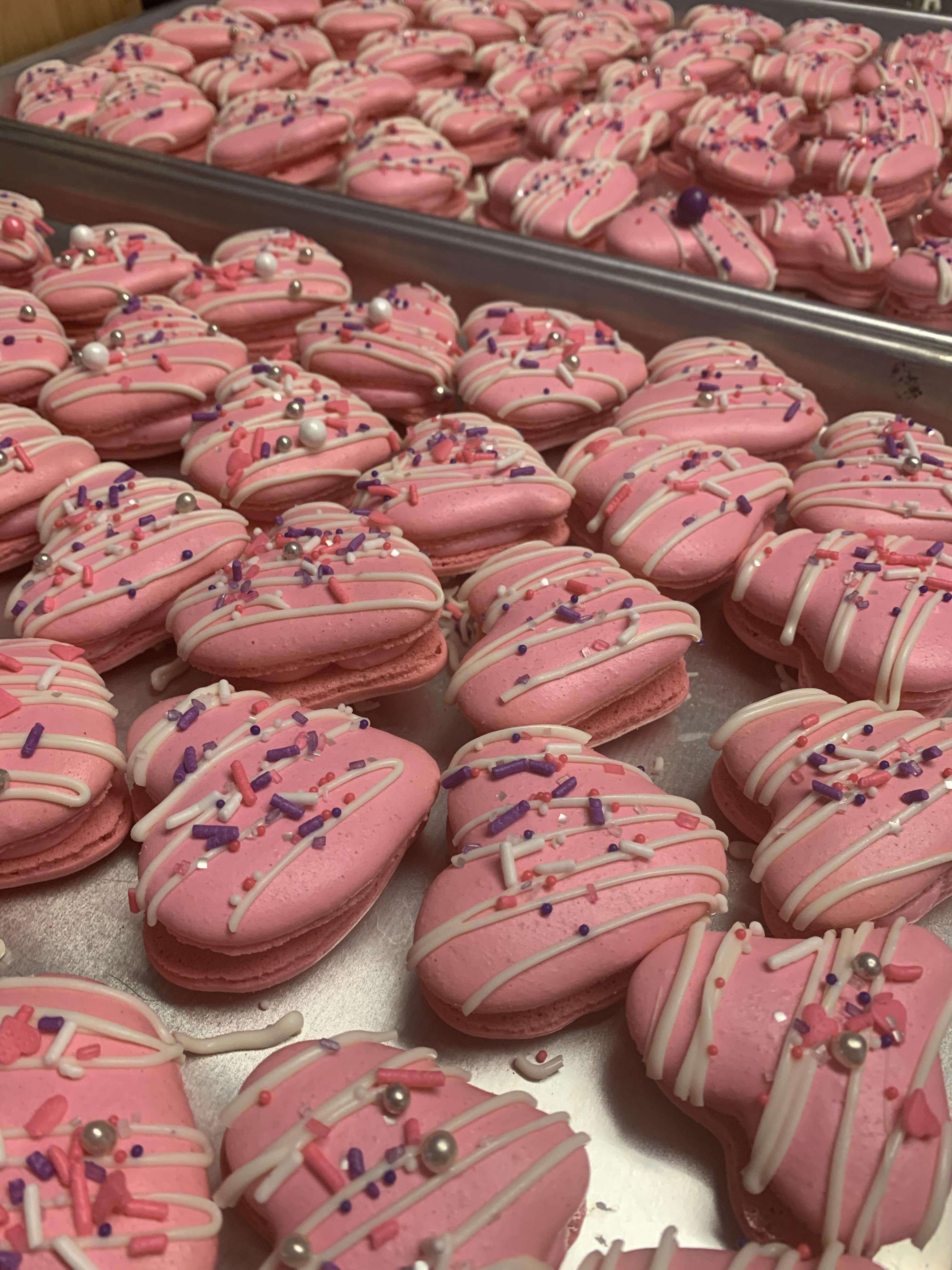 Got a big Valentine’s Day order! r/macarons