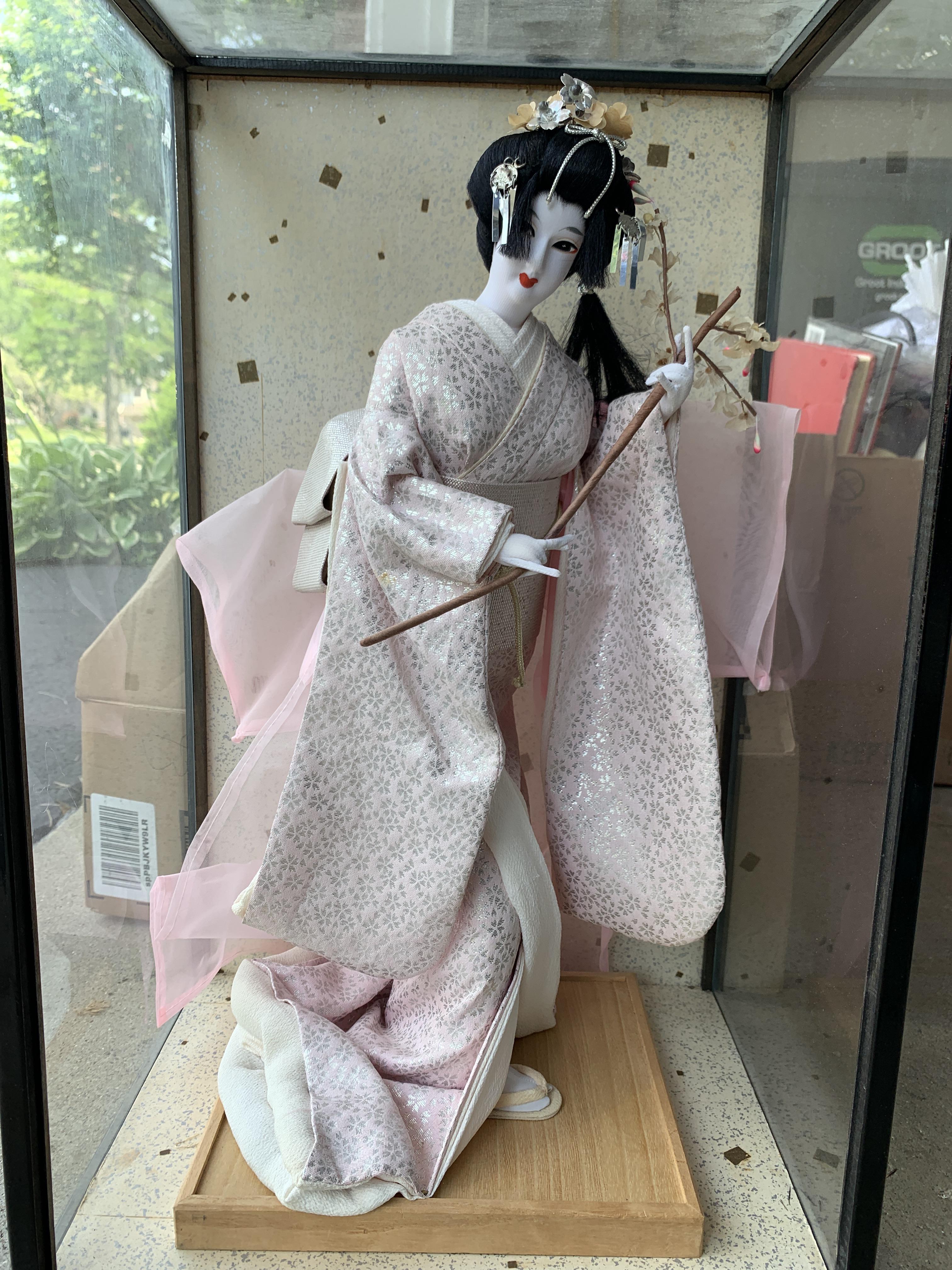 Inherited this Nishi geisha doll...are they really worth anything? r