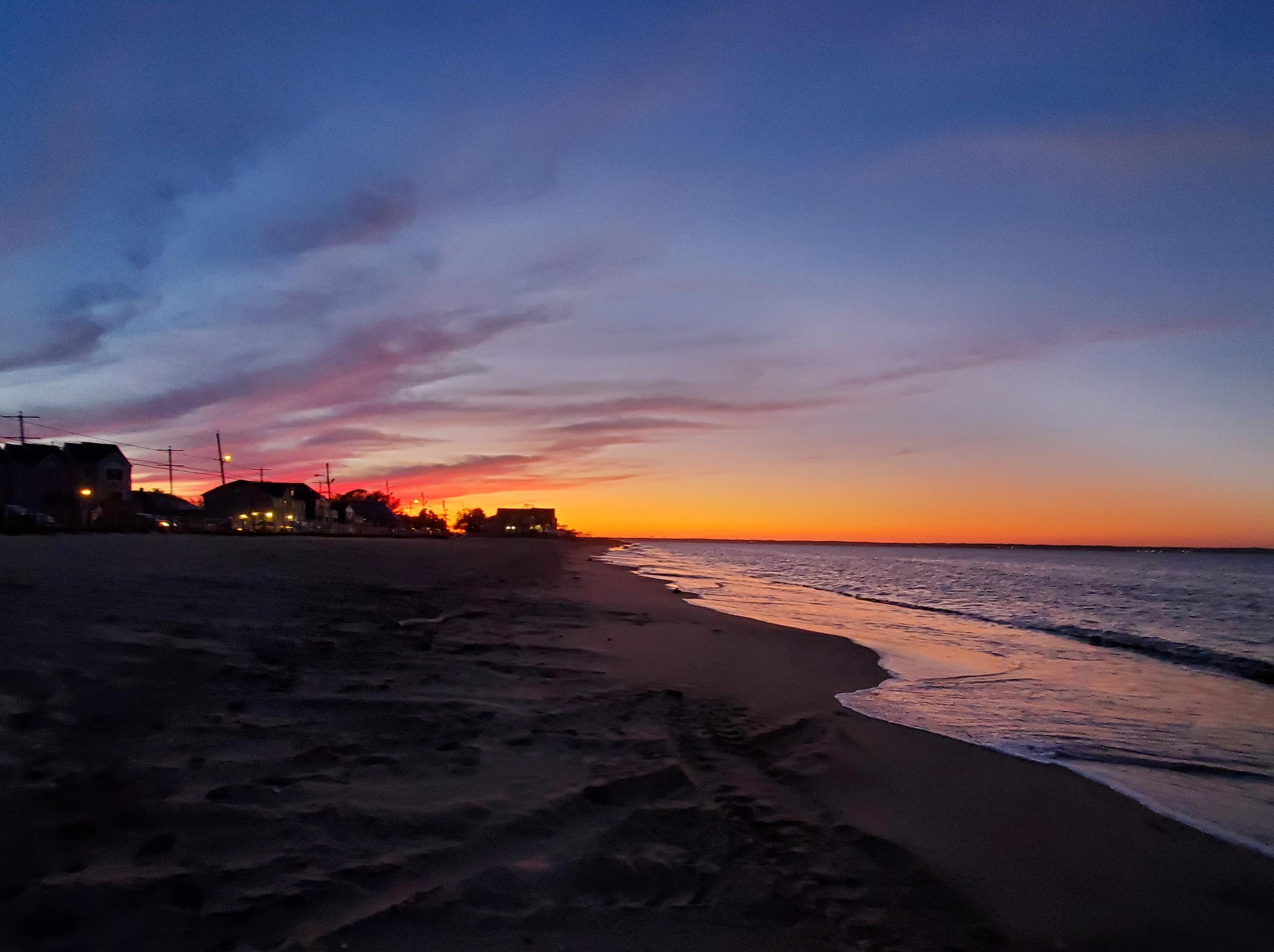 Union Beach sunset last night was breathtaking r/newjersey