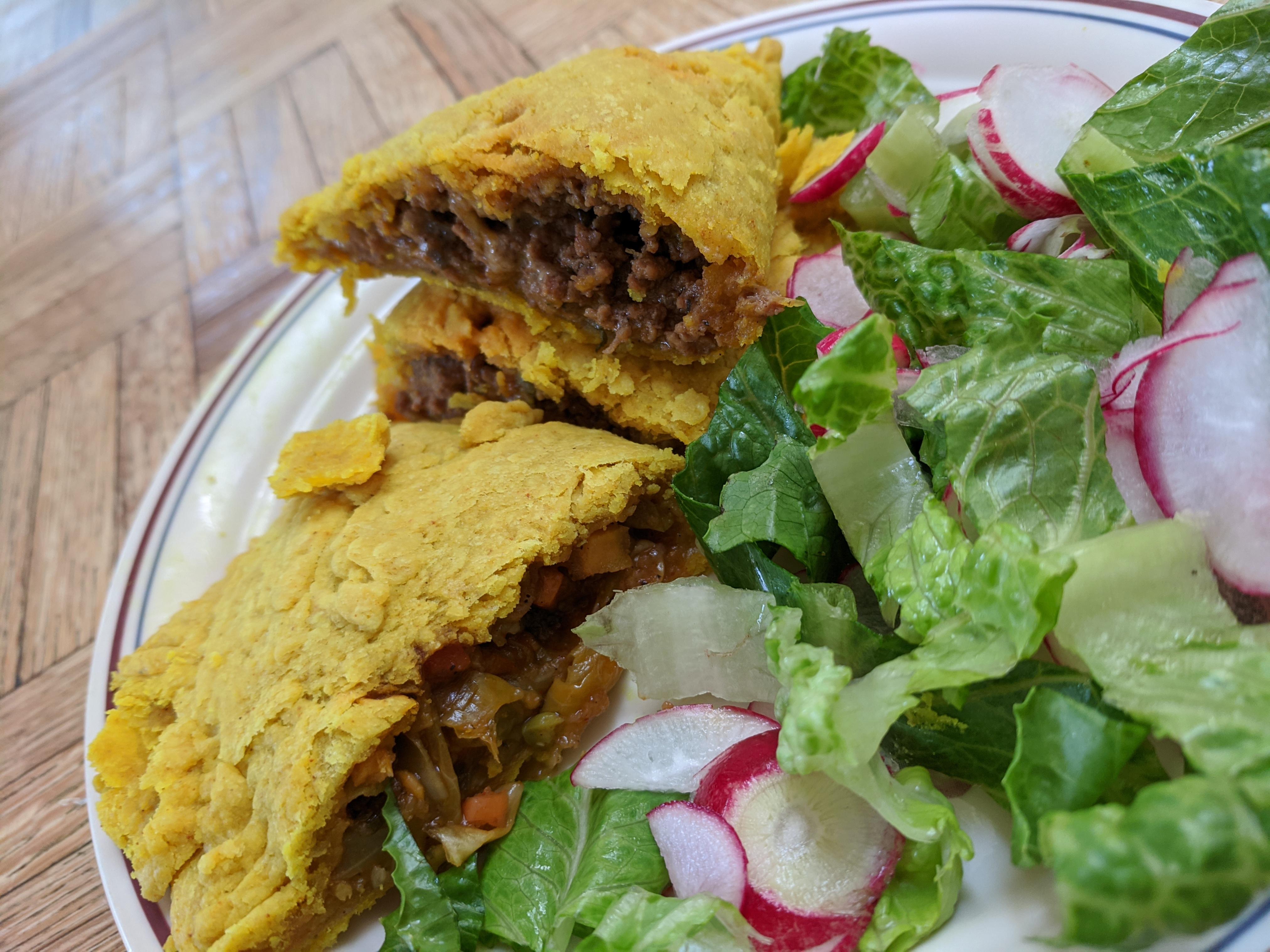 [Homemade] Jamaican beef (and veggie) Pattys r/food