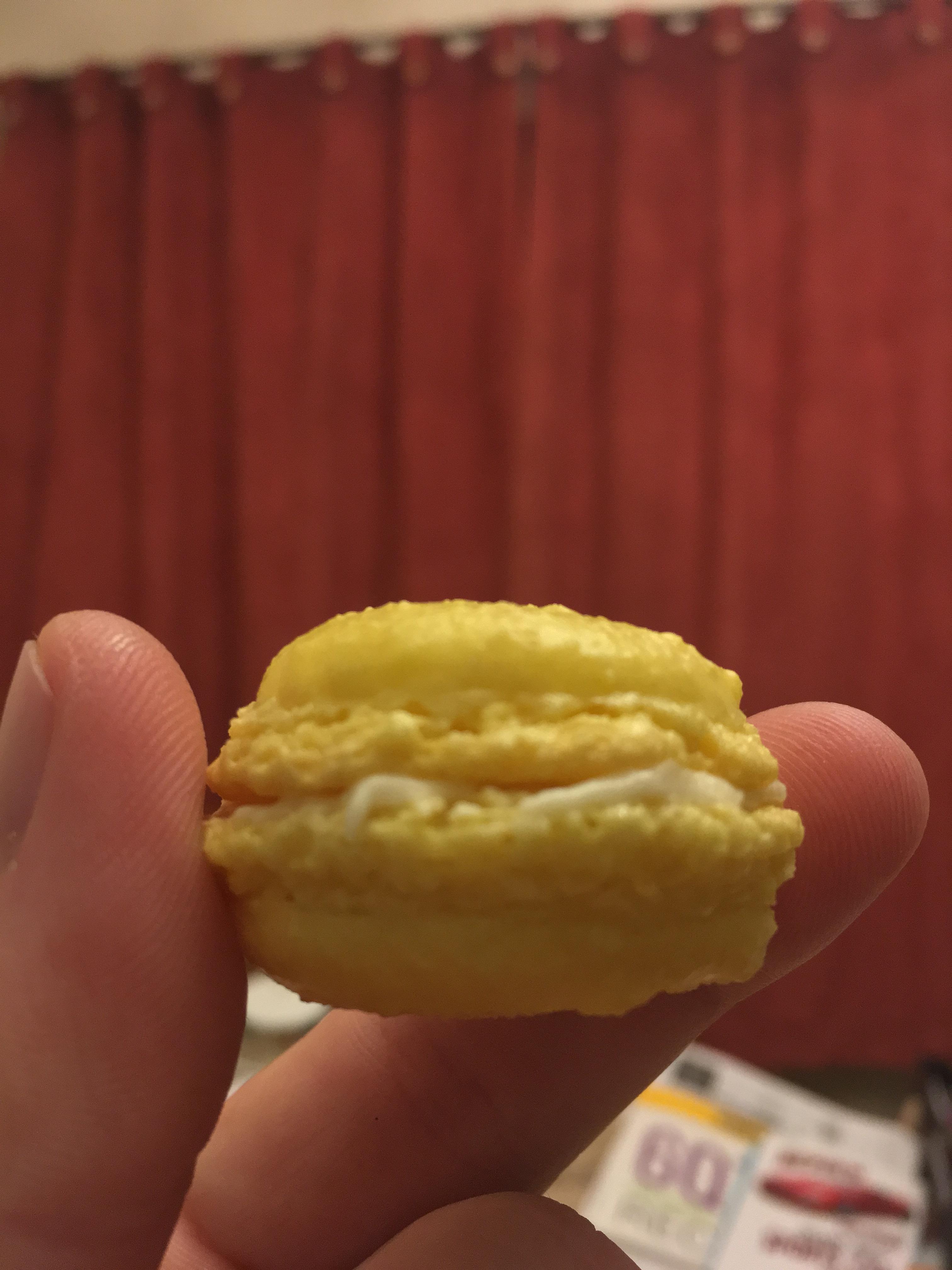 Finally nailed macarons! Lemon buttercream at high altitude! r/Baking