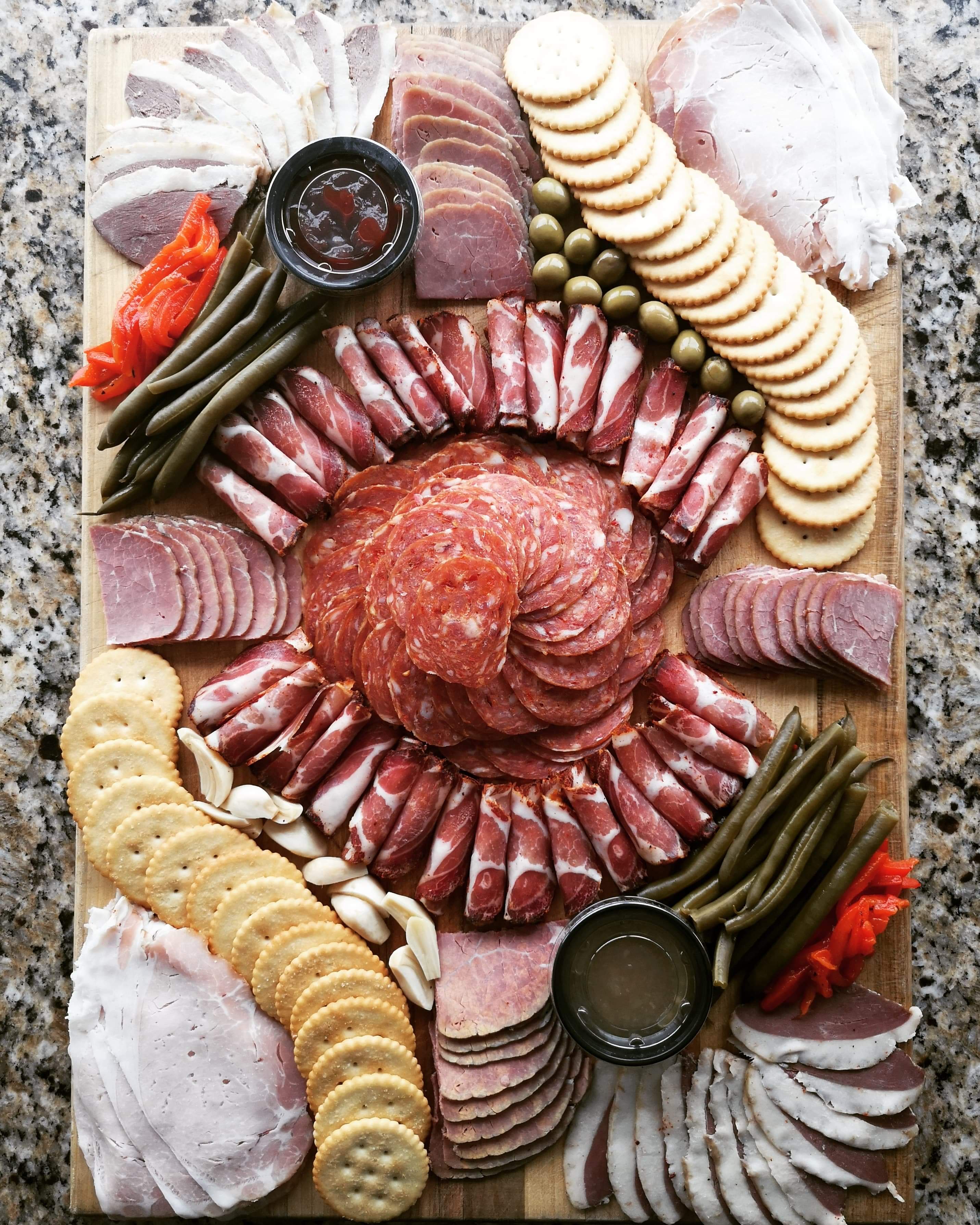 The most beautiful charcuterie board I've ever seen r/FoodPorn