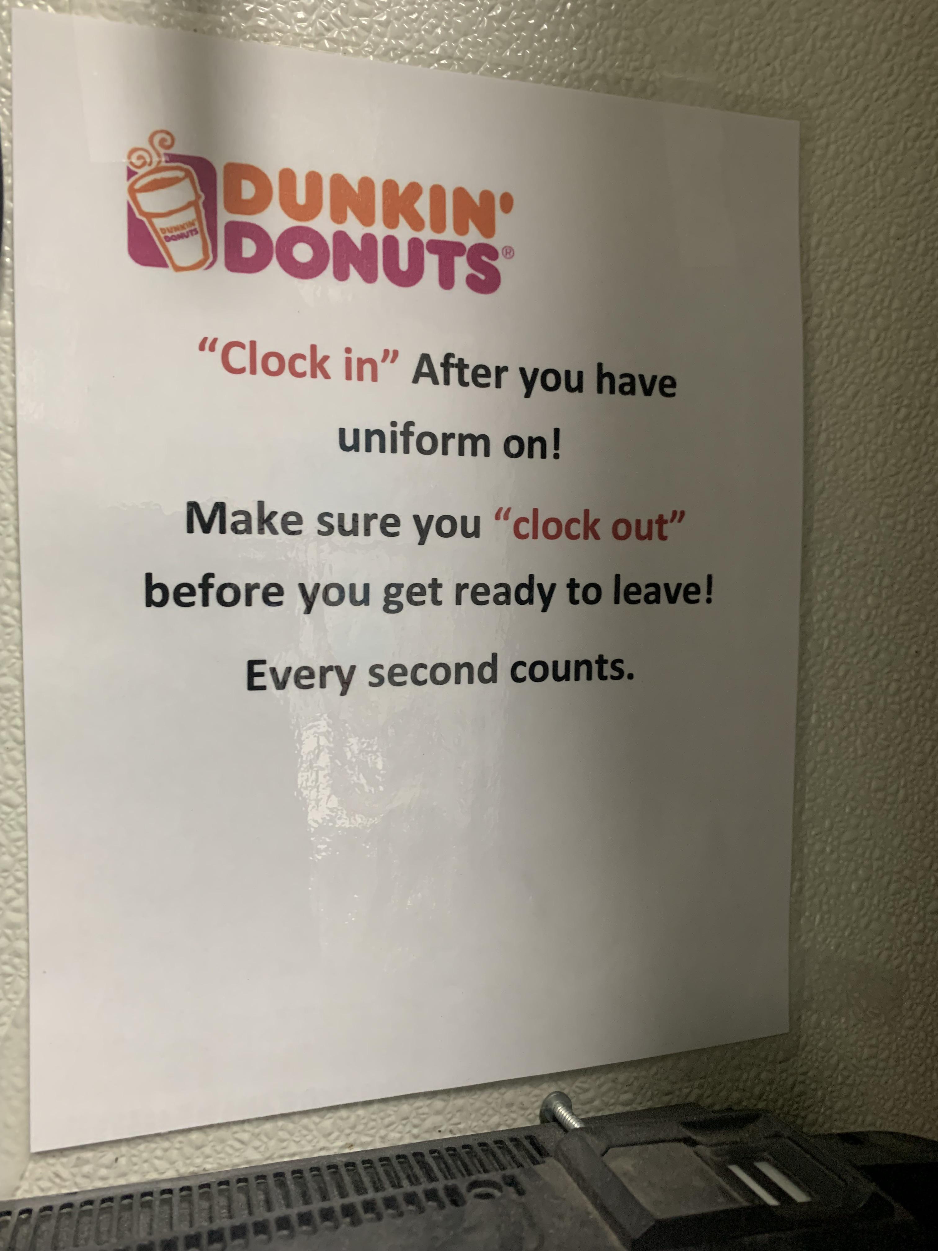When Does Dunkin' Donuts Stop Serving Breakfast? Beat the Clock