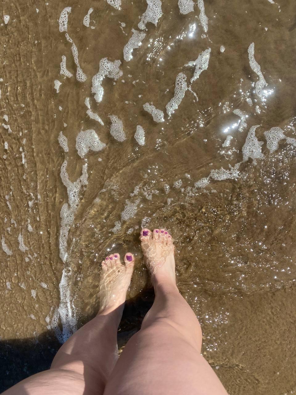 Deberia vender fotos de mis pies? jaja 21F de ES r/pies_a_escondidas