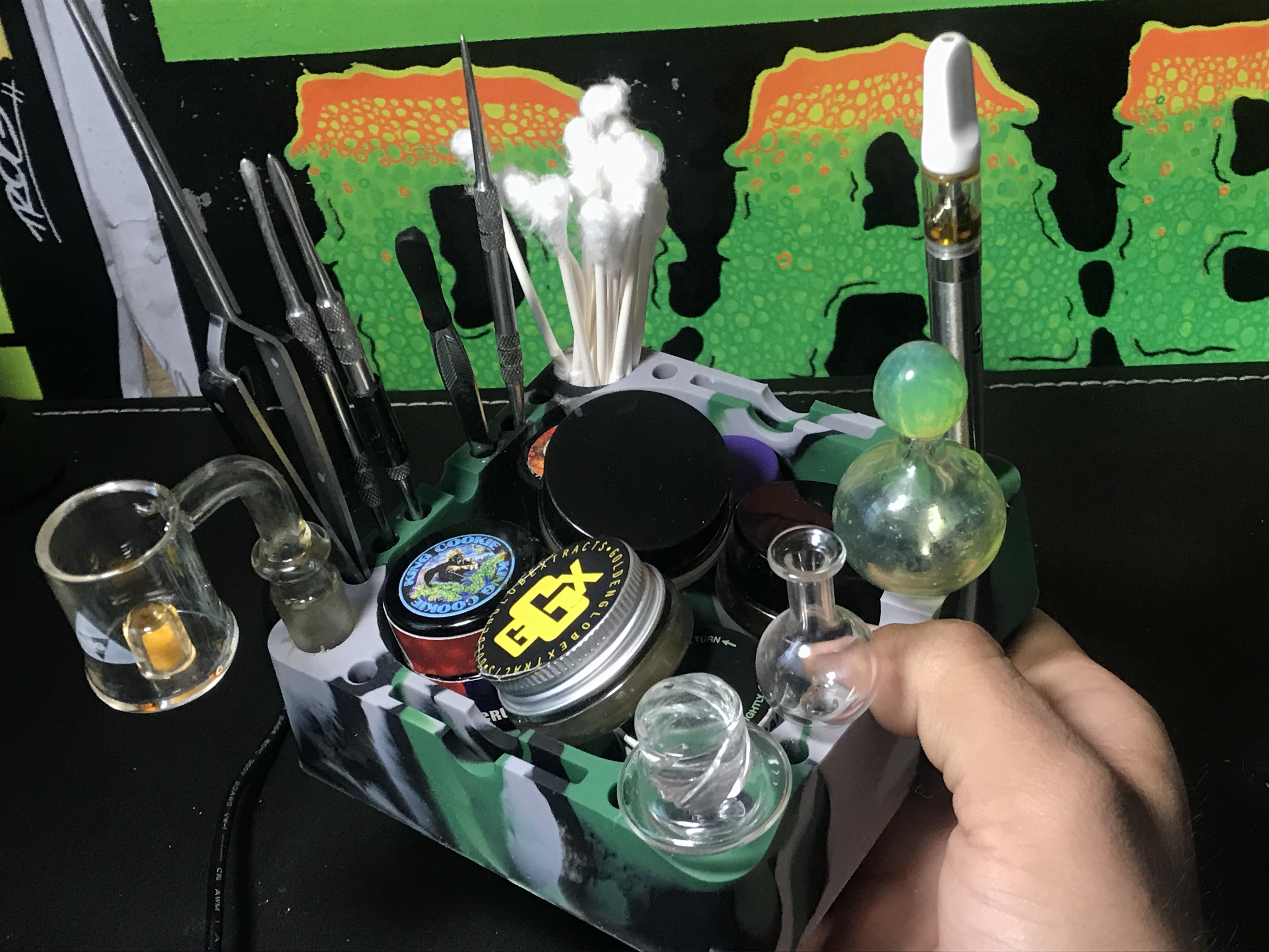 The best dabbing accessory I’ve come across yet. Some smart stoners out
