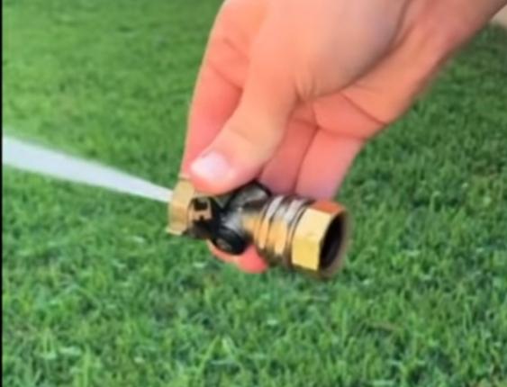 Komisch Noch einmal Versteinern bluetooth water hose Zurückschauen