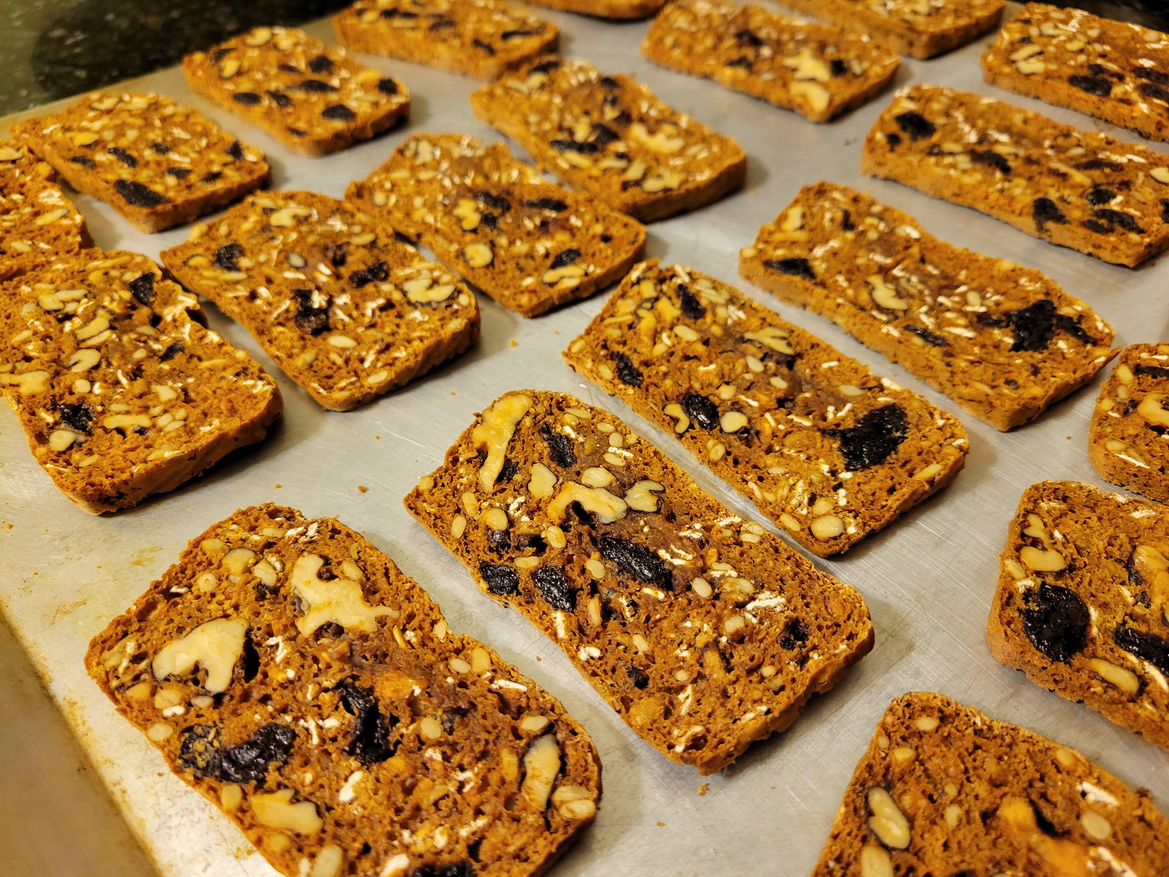 Made Milk and Pop's discard crackers really good! Subbed dried