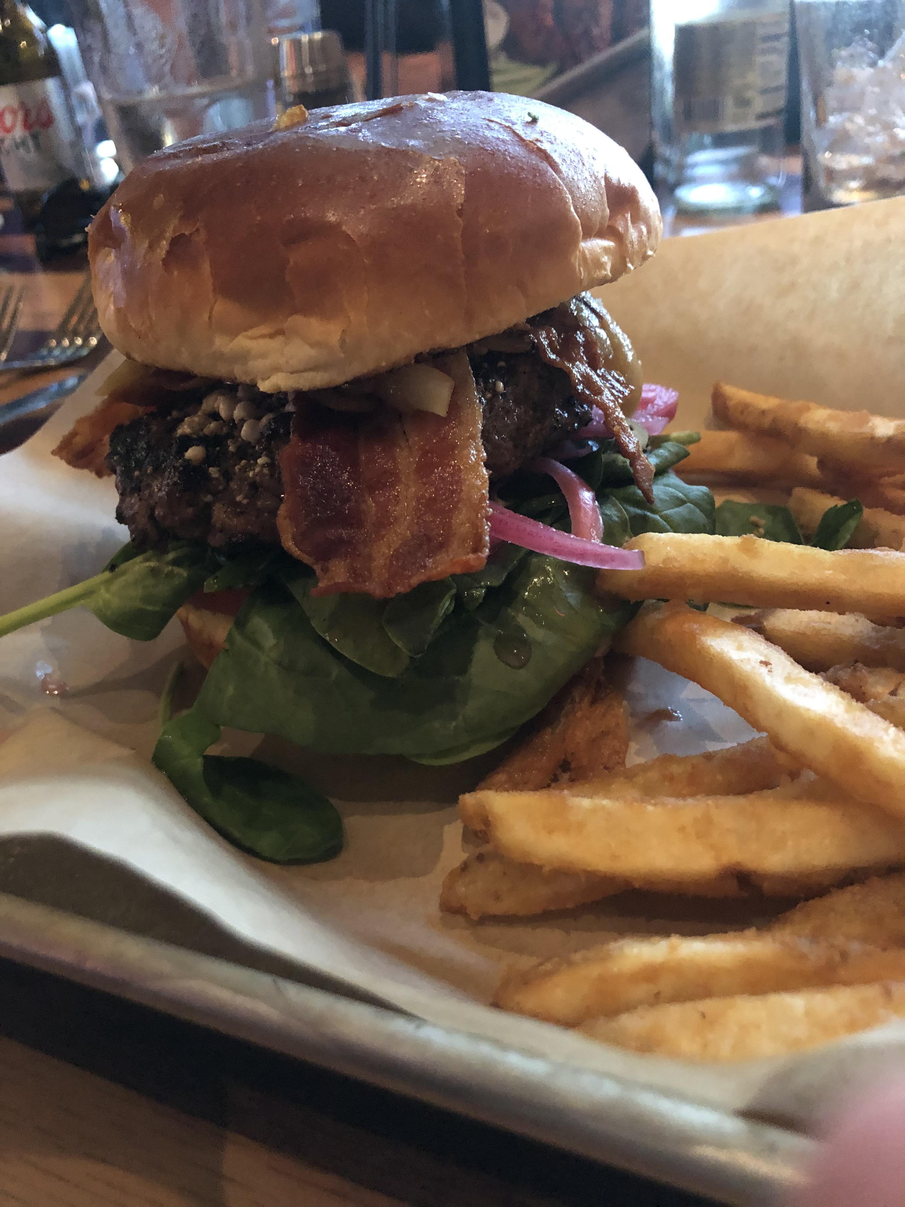 Bistro burger Bj’s Brewhouse r/burgers