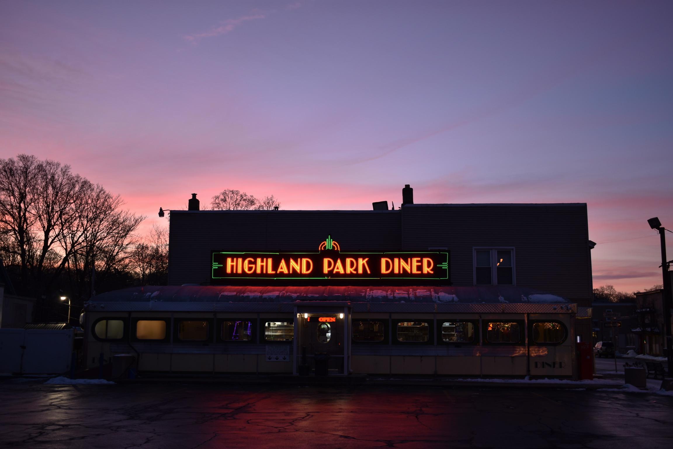 Highland Park Diner looking fine this morning r/Rochester
