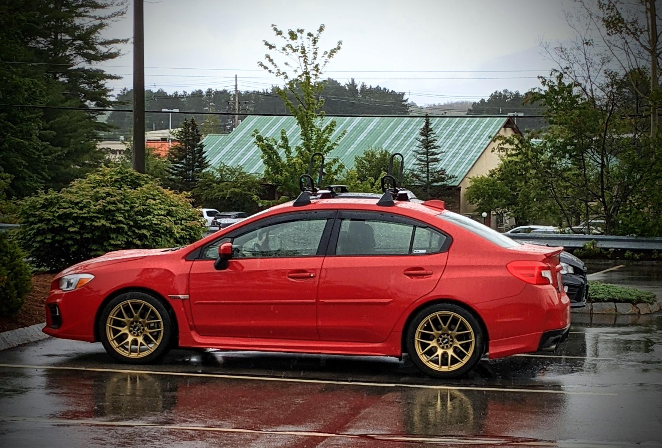 Spotted this beauty today at Shaws supermarket in North Conway, NH. r