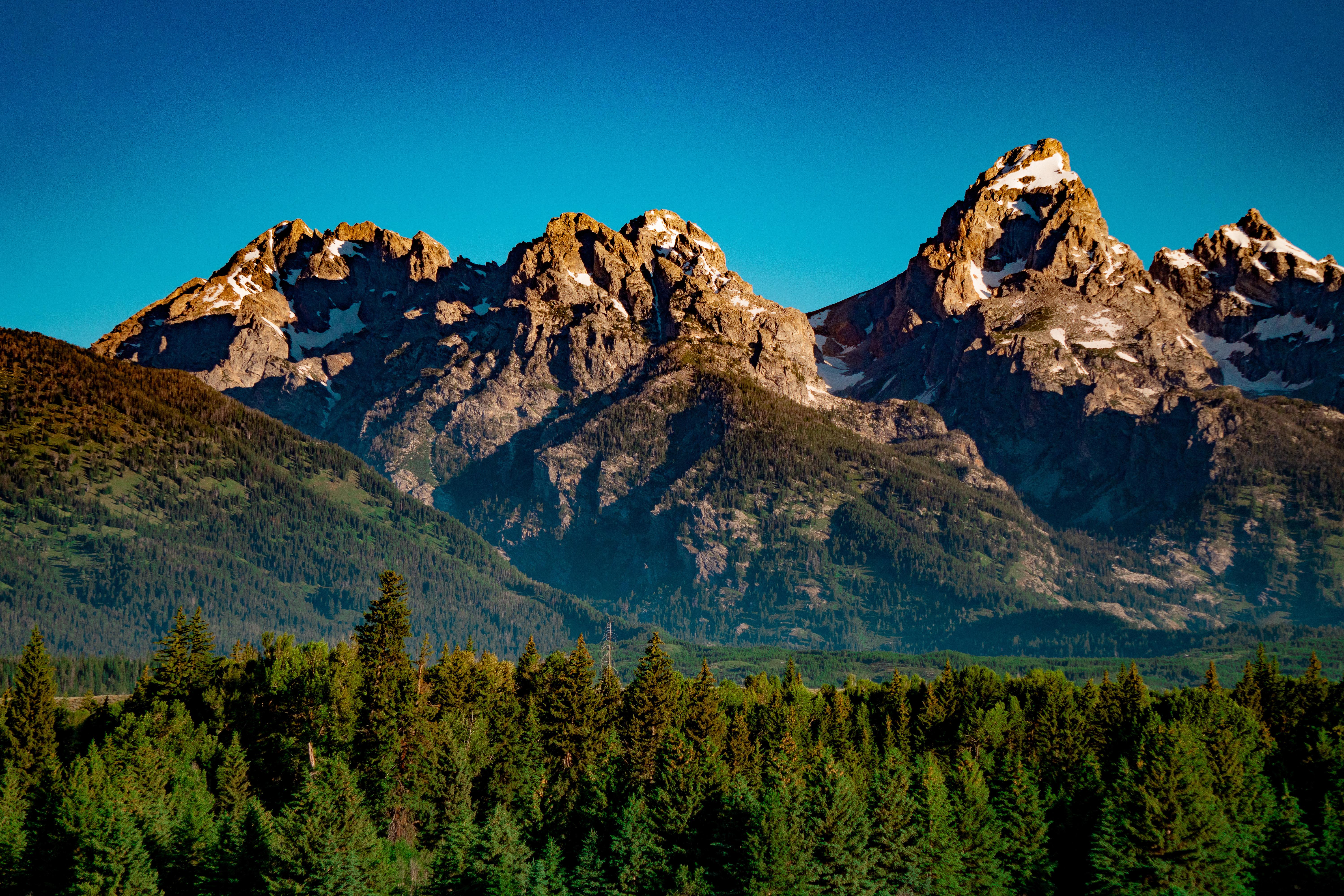 Ended up getting a perfect shot of the Grand Tetons in Wyoming [OC