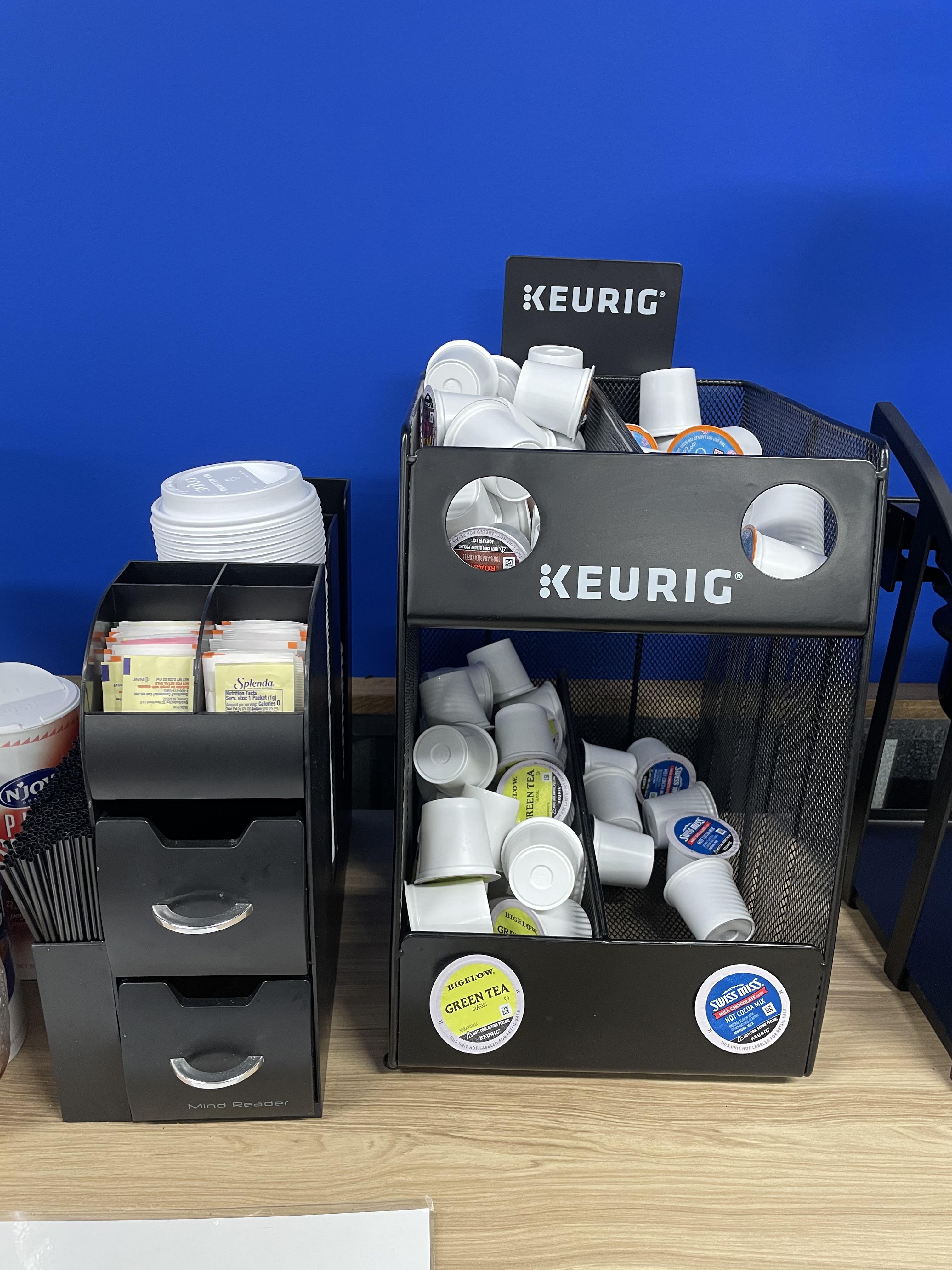 What is the holder on the right called and where can I order it? Could