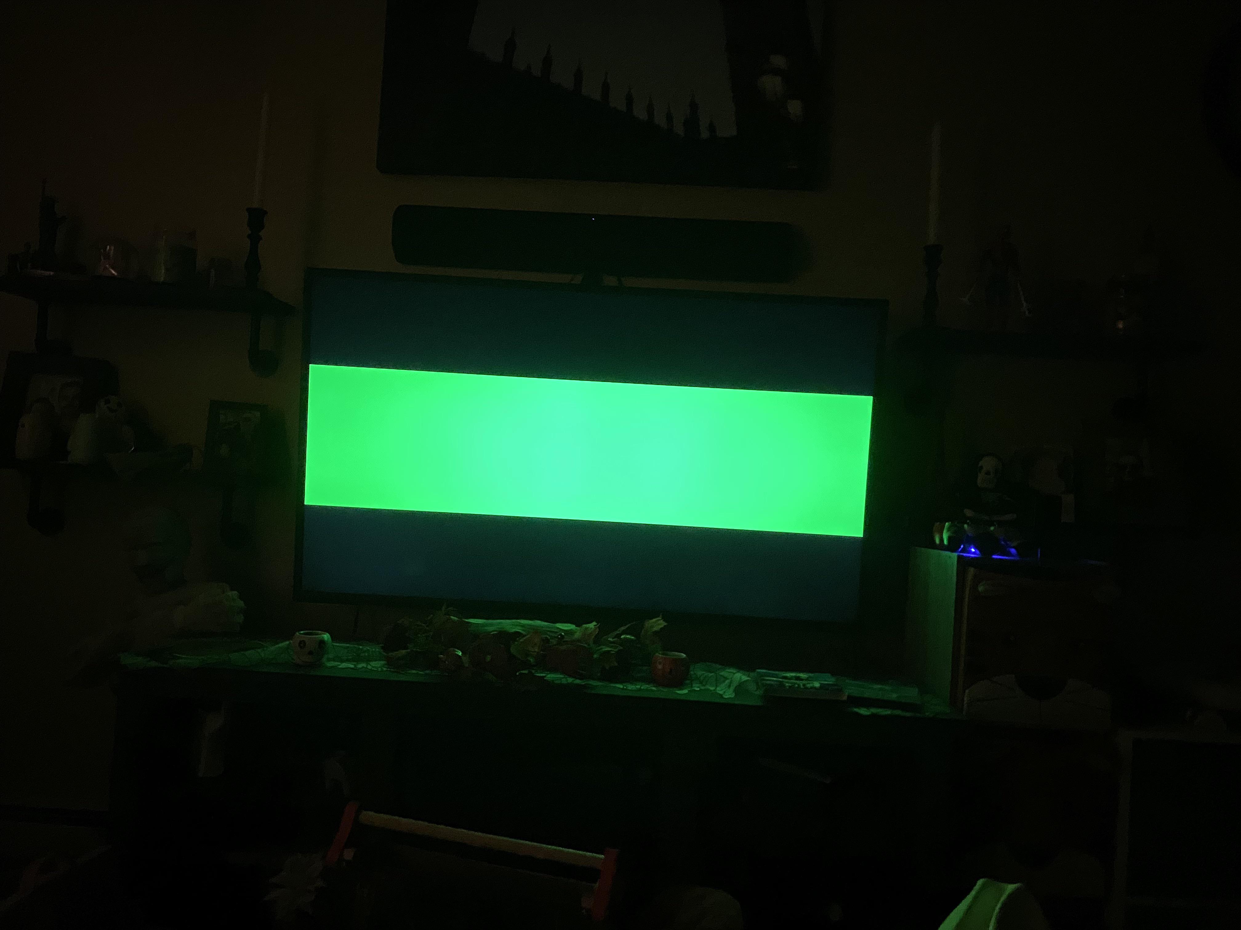 Giant green bar across screen? r/VIZIO_Official
