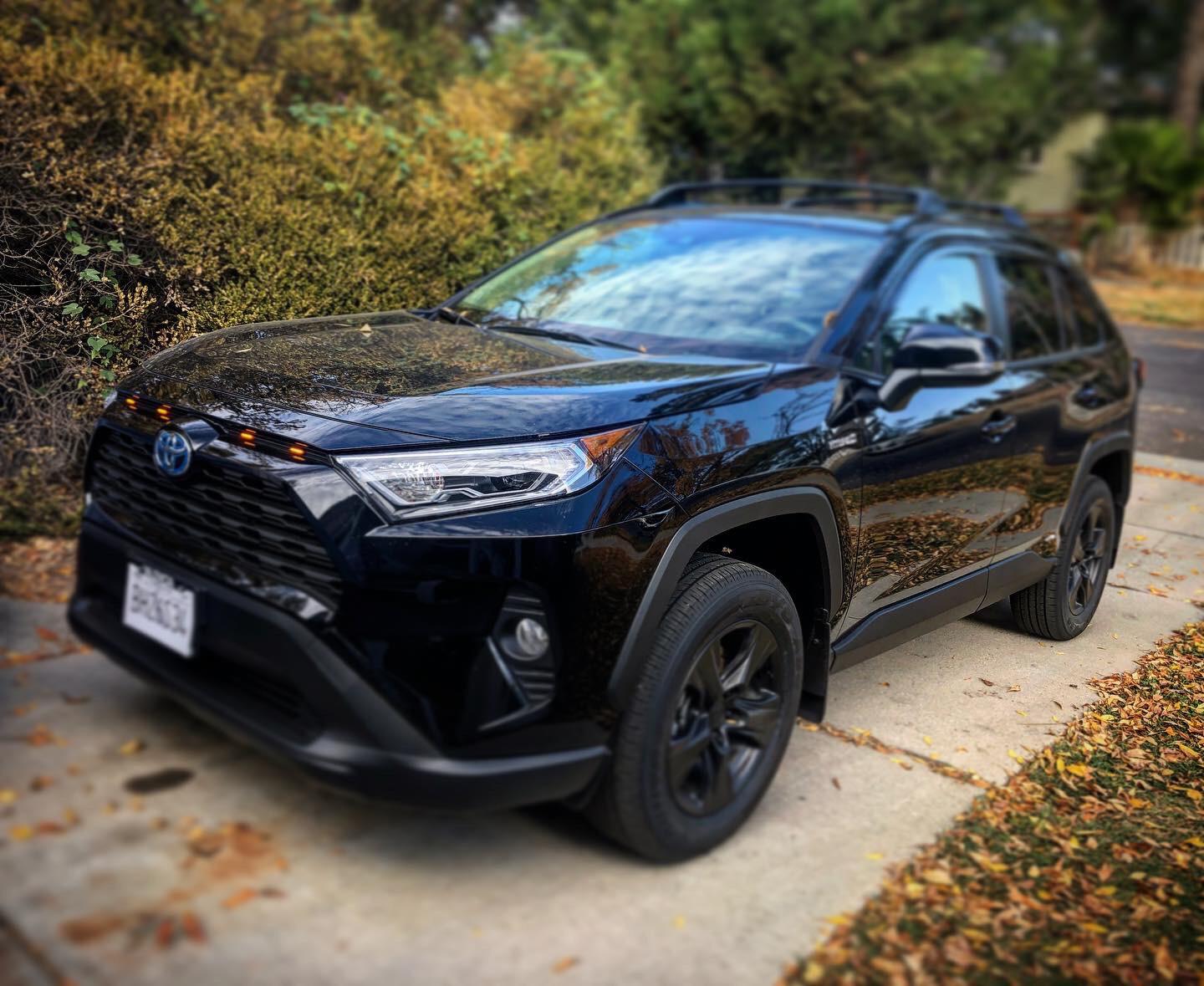 Quick cheap mods on my 2021 Hybrid XLE. EV mode is like stealth mode