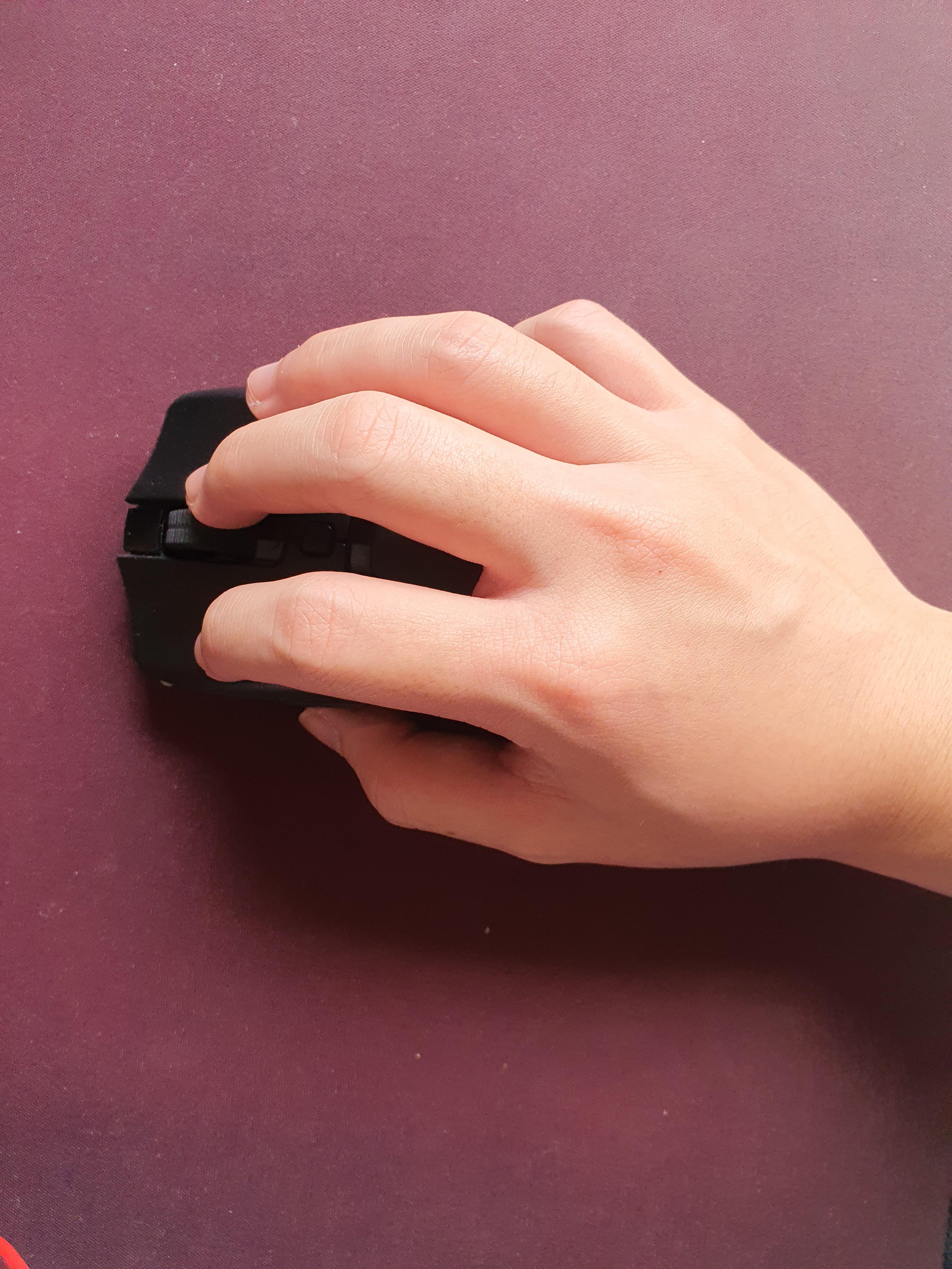 Is three finger grip a bad thing? It feels better than having my ring