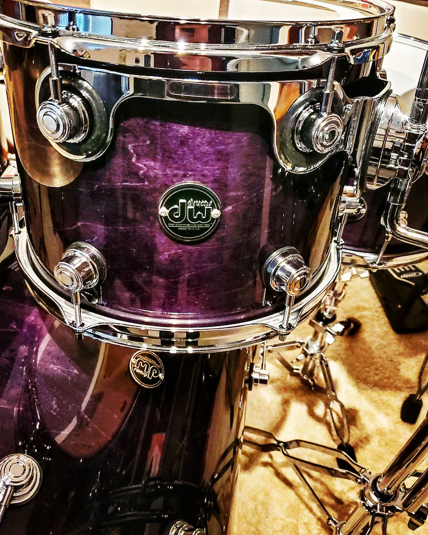 Loving the finish on these. My new DW kit, ebony stain lacquer finish