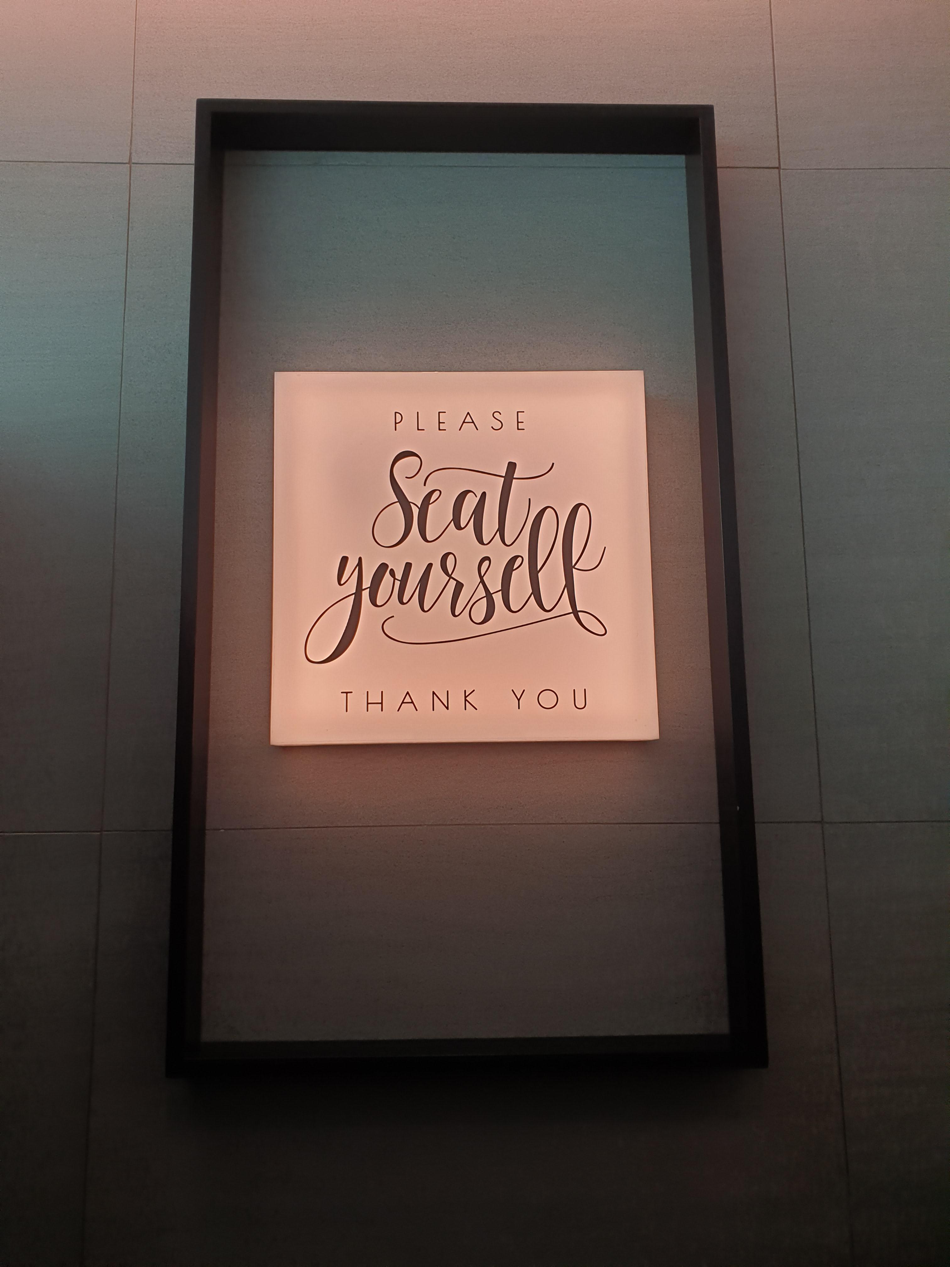 Above the toilet seat at Singapore Changi airport r/mildlyinteresting