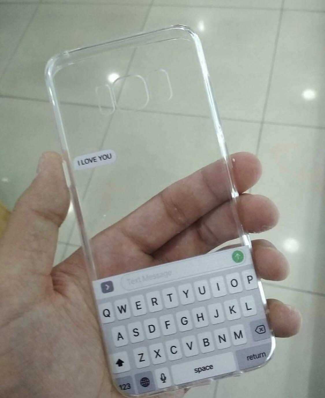 This Android phone case with an iPhone keyboard r/CrappyDesign