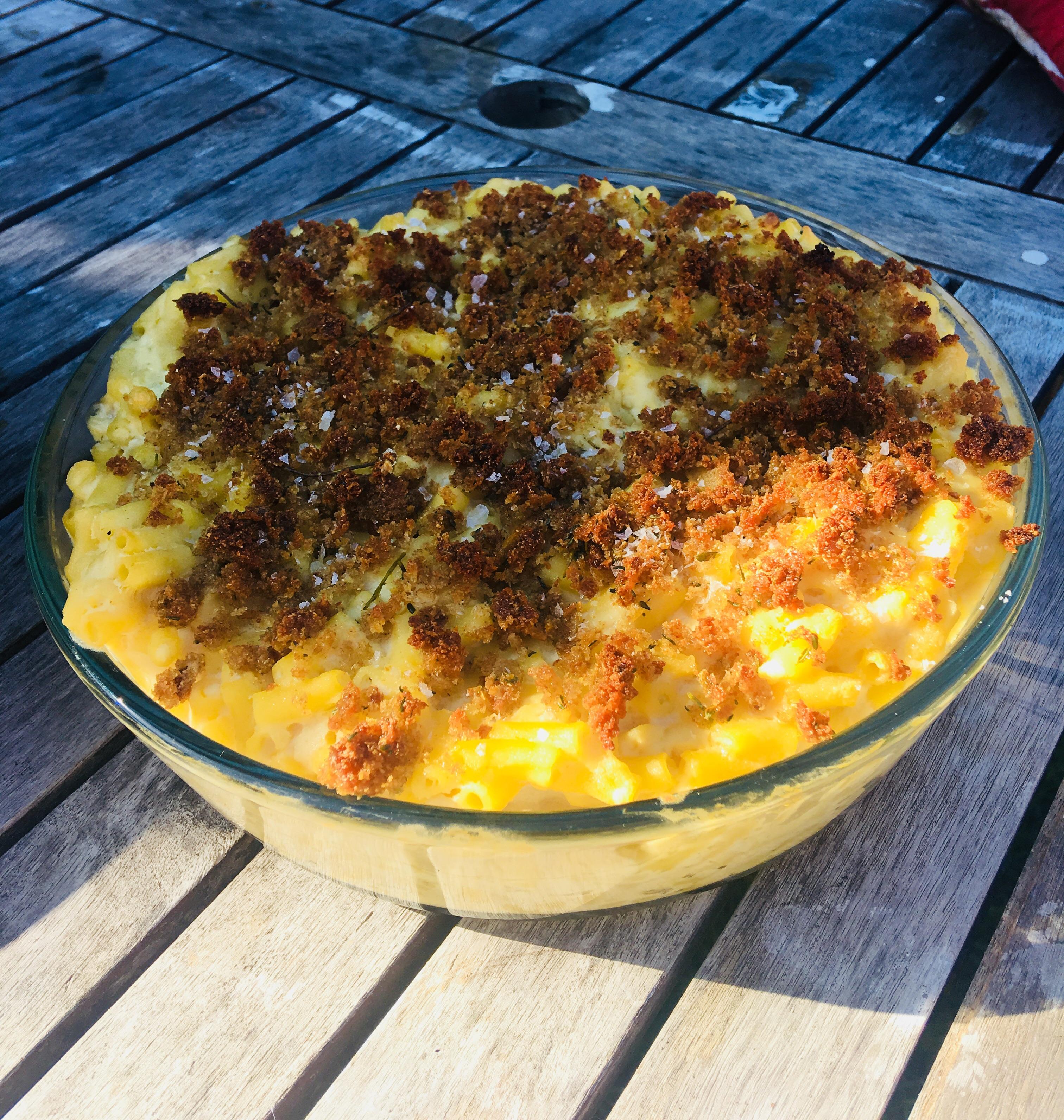 Was craving comfort food Jamie Oliver mac n cheese with garlic herb