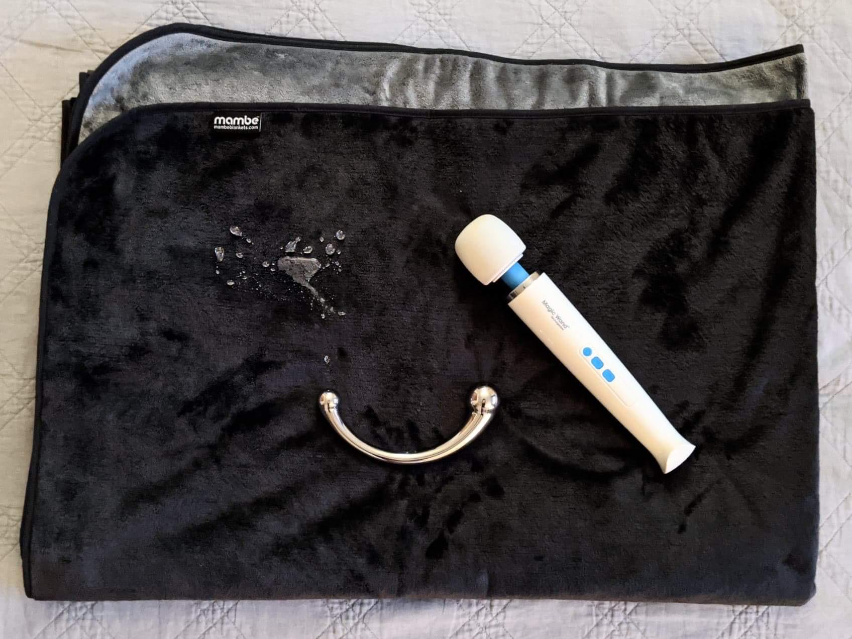 Mambe Waterproof Blanket, a great alternative to Liberator Throws r