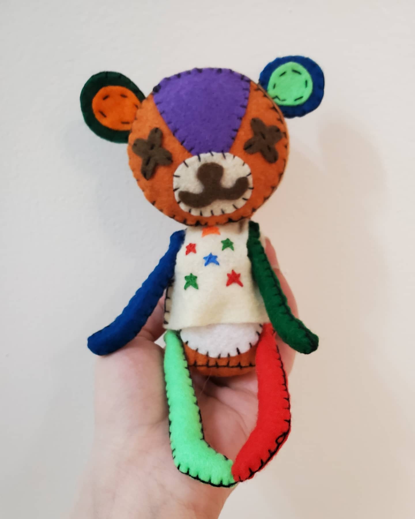 I handmade this Stitches plush from Animal Crossing. Do you like? r