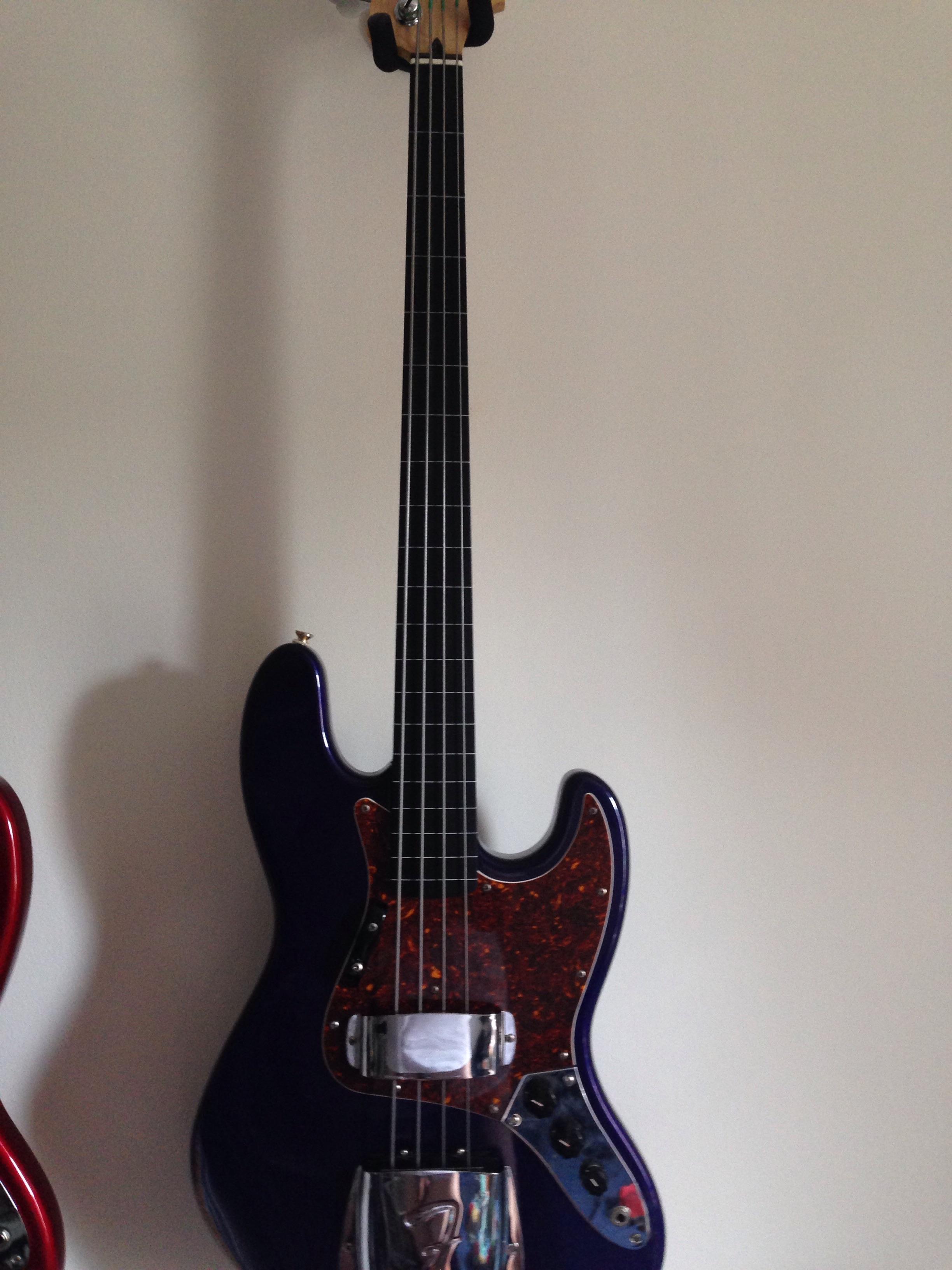 Here's my jazz bass again r/BassGuitar