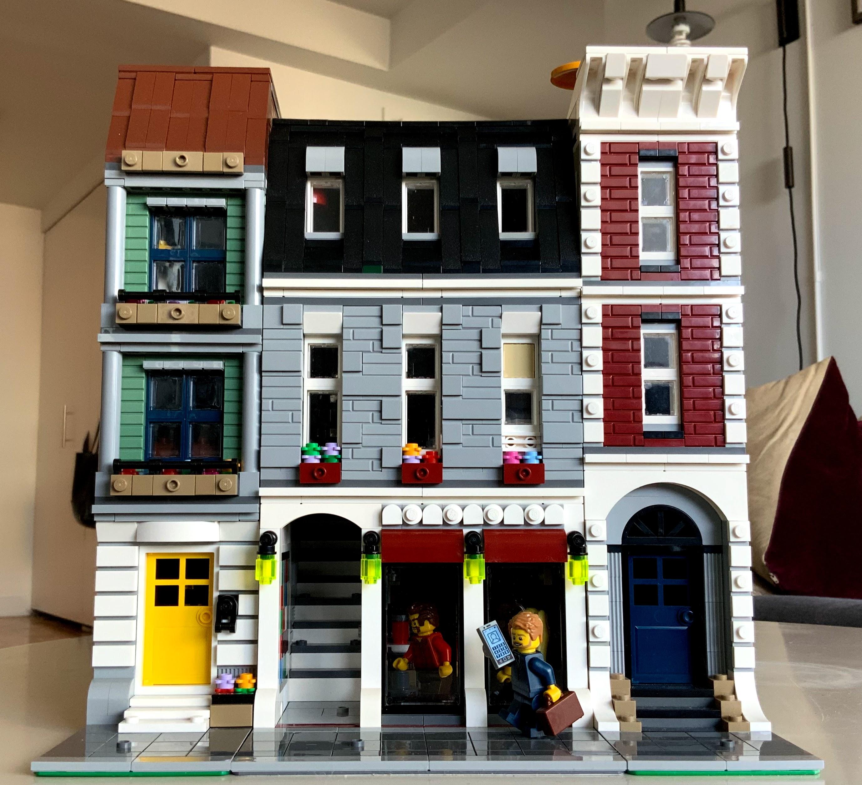 Finished my latest modular MOC. Very proud of these! lego