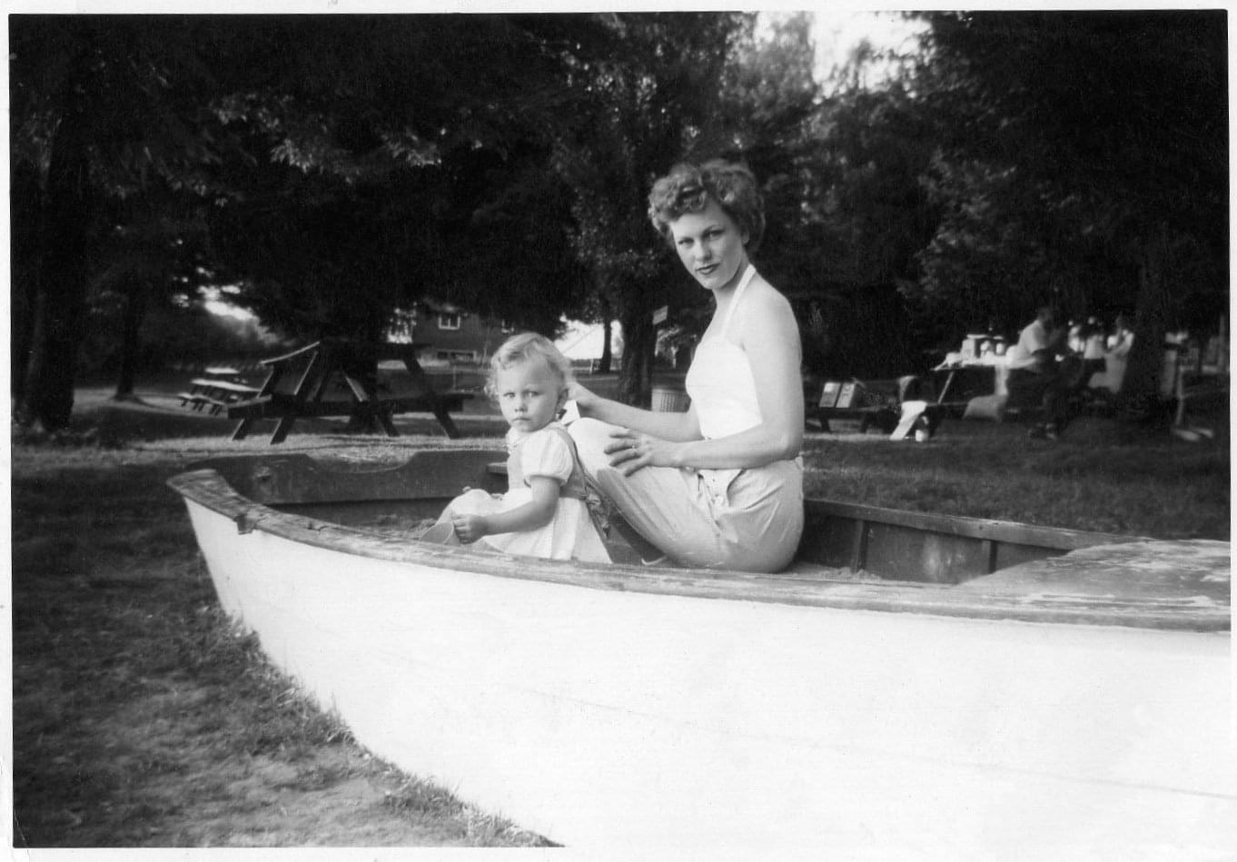 My mom and grandmother in Omemee, Ontario Canada in 1952 r/OldSchoolCool