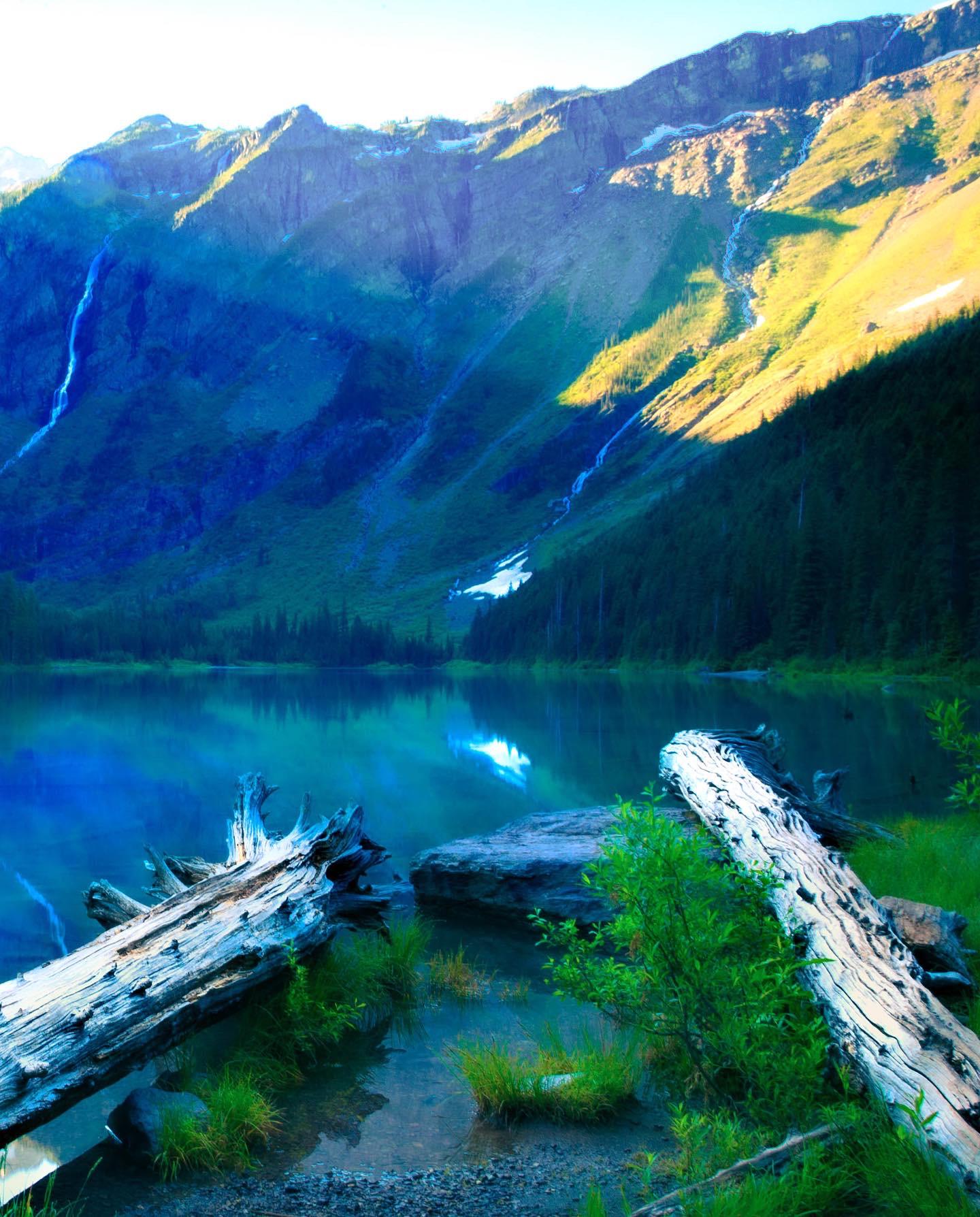 Sunrise at Avalanche Lake, Glacier National Park, USA hiking