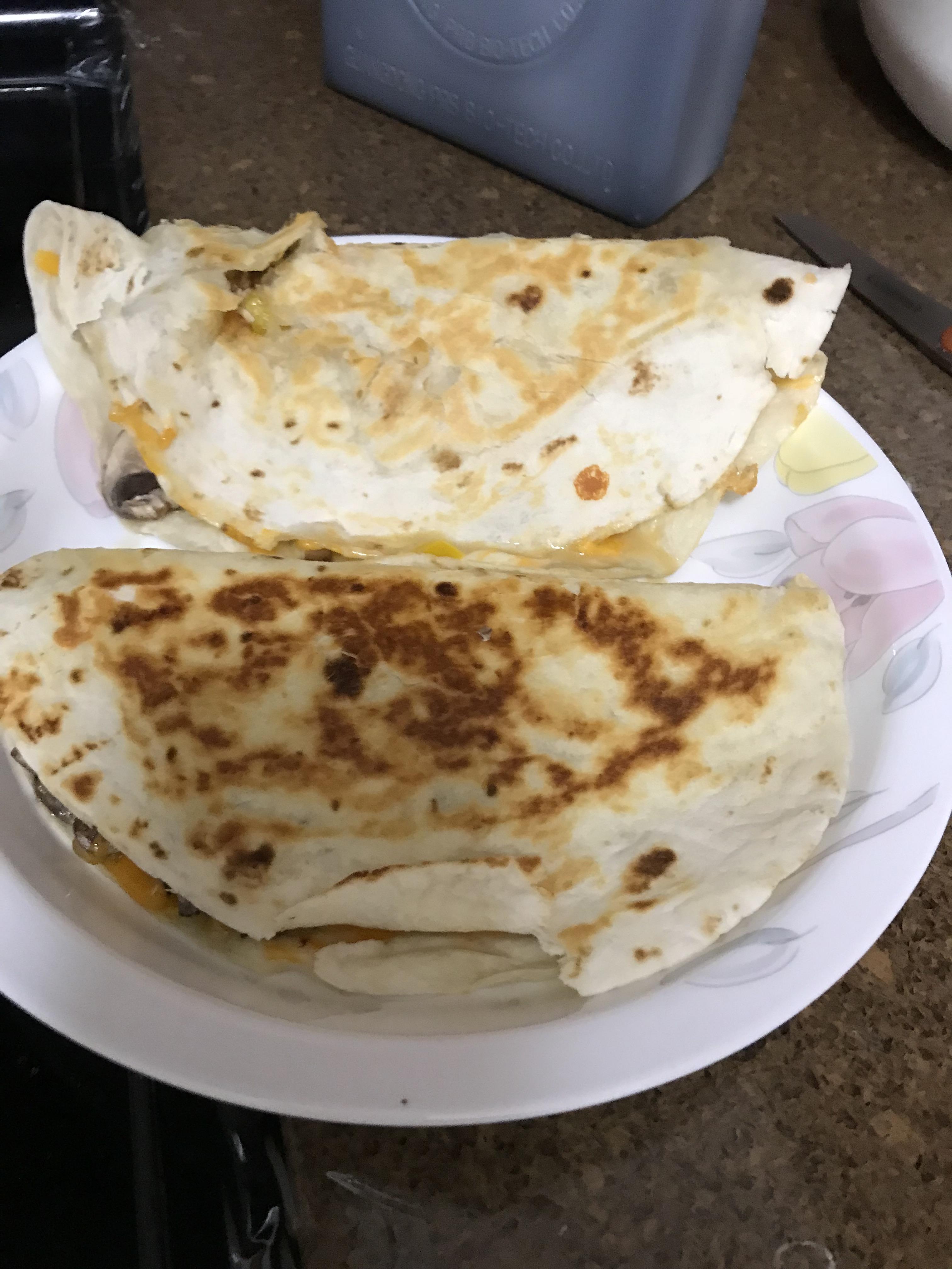 Mushroom and bell pepper quesadilla r/MealPrepSunday