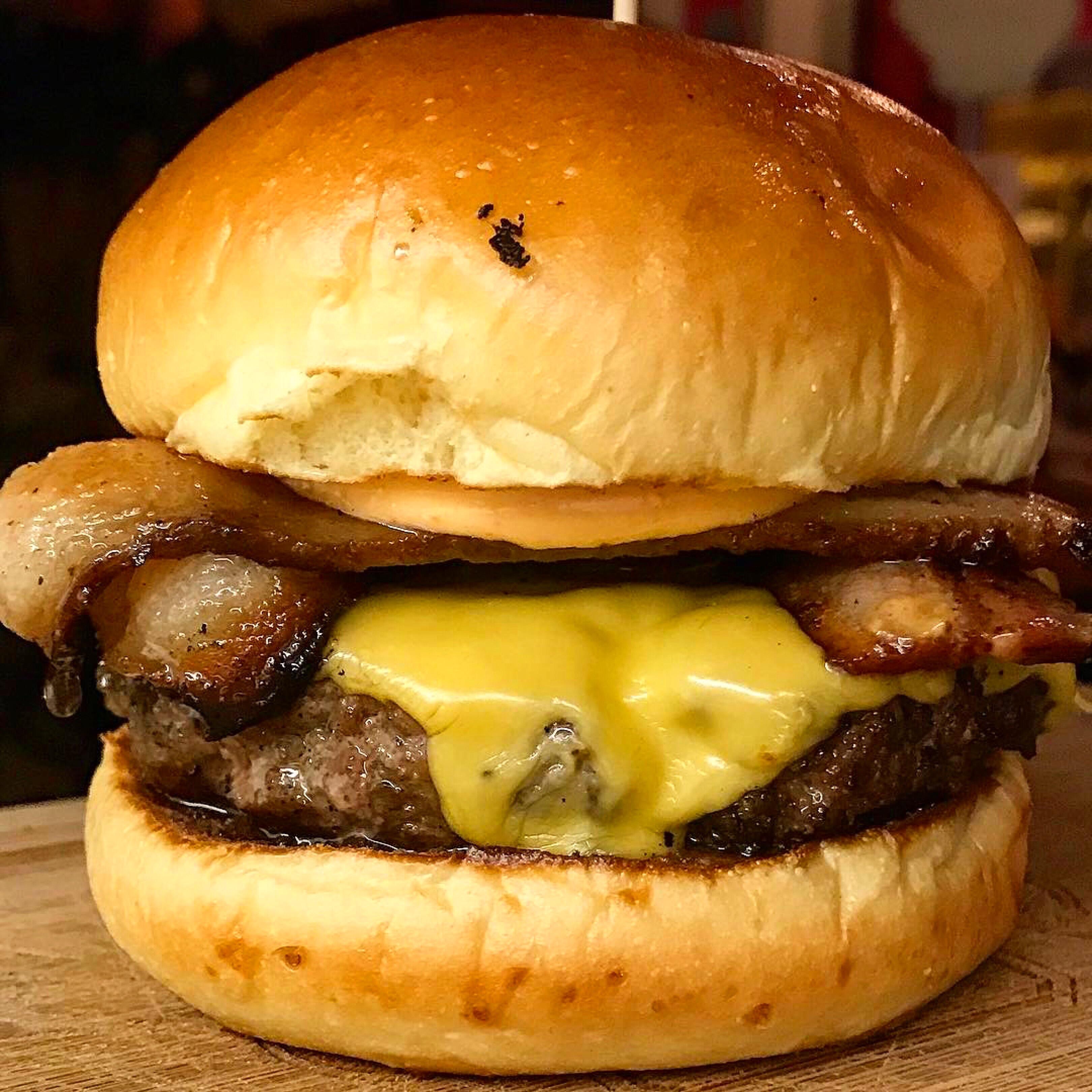 Bacon Cheeseburger from Butcher & The Burger (Chicago) r/burgers