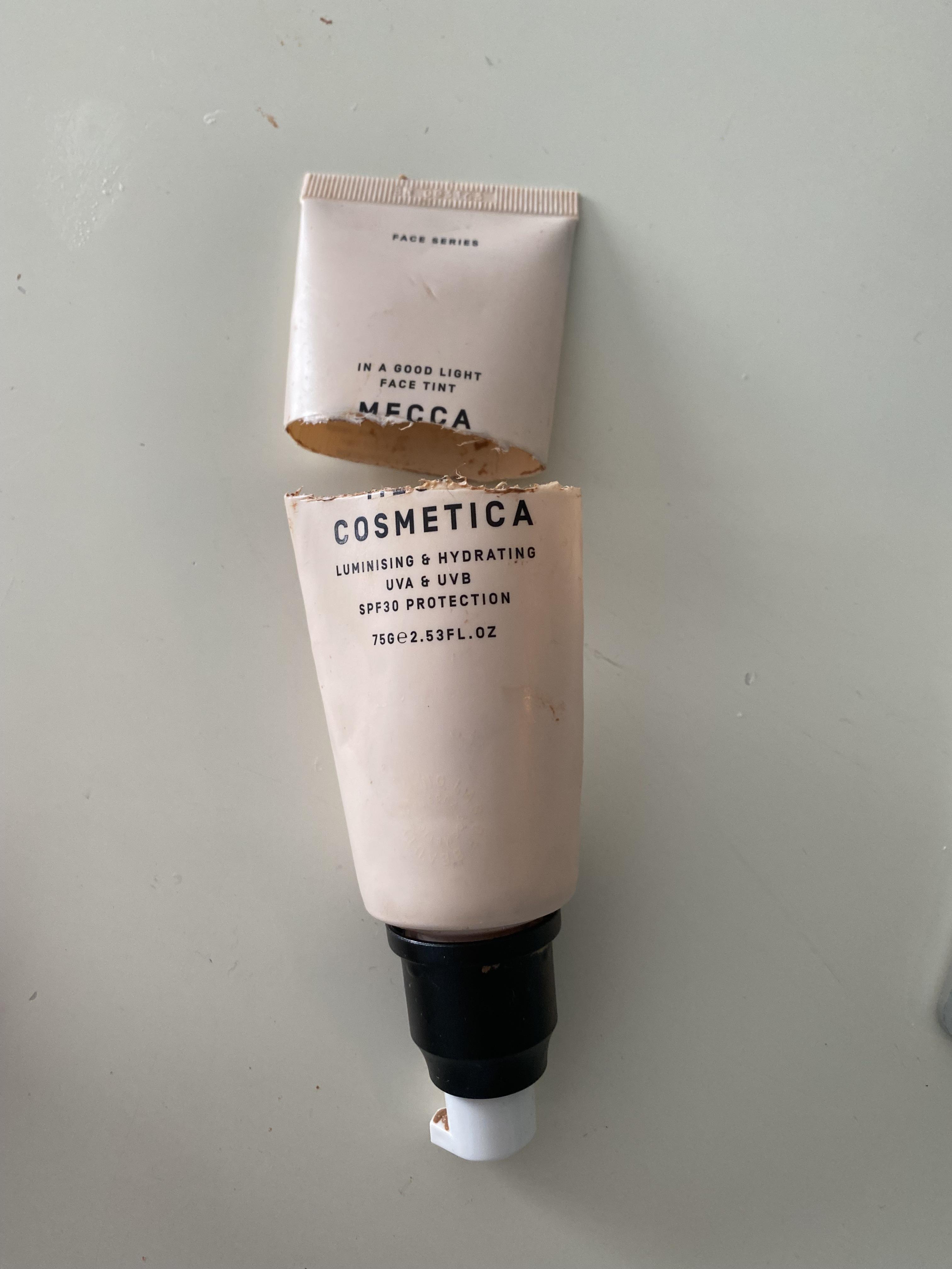 Mecca cosmetics tinted moisturizer r/PanPorn