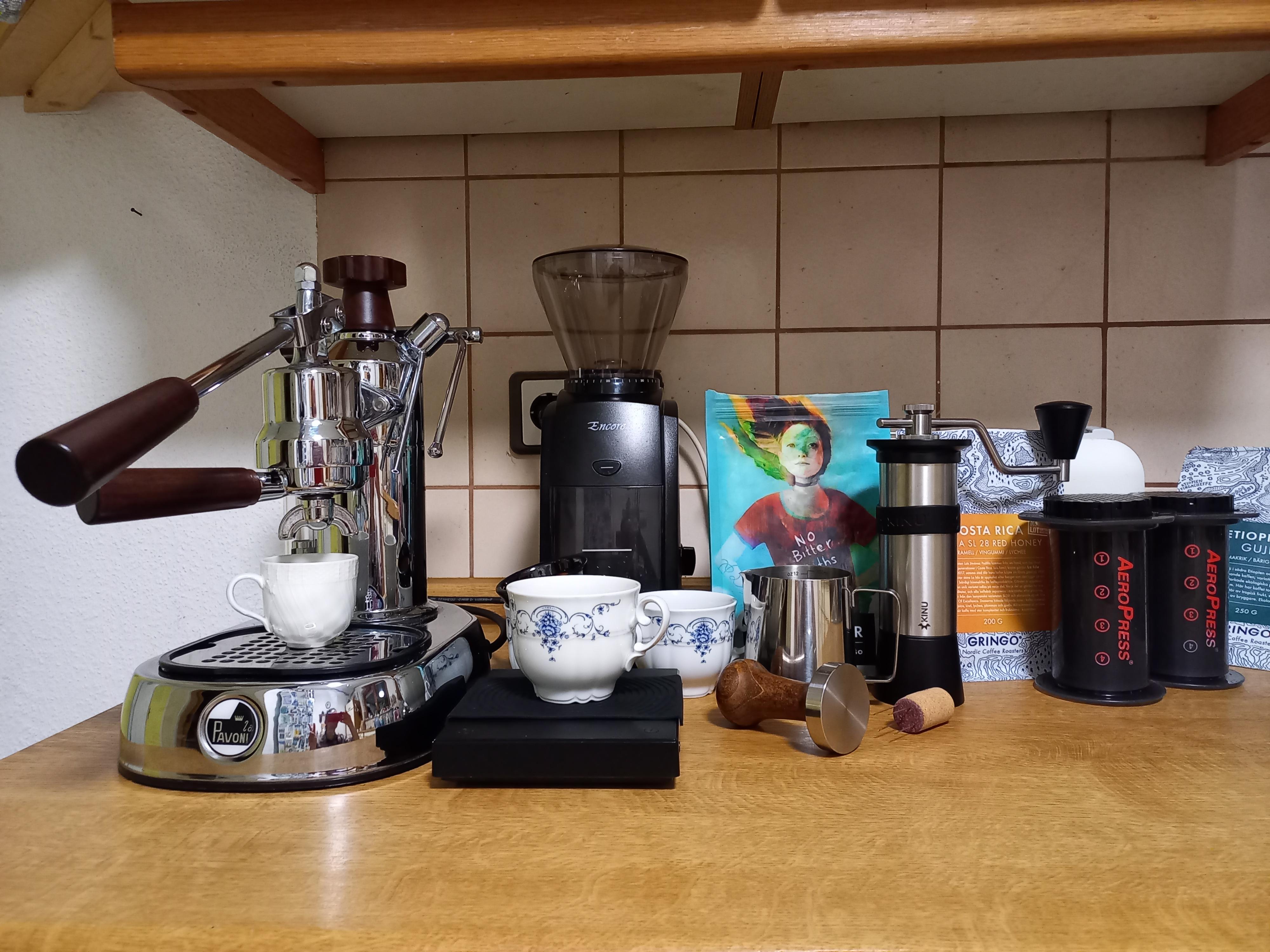 An ACTUAL grad student's home setup La Pavoni Europiccola Lusso (350
