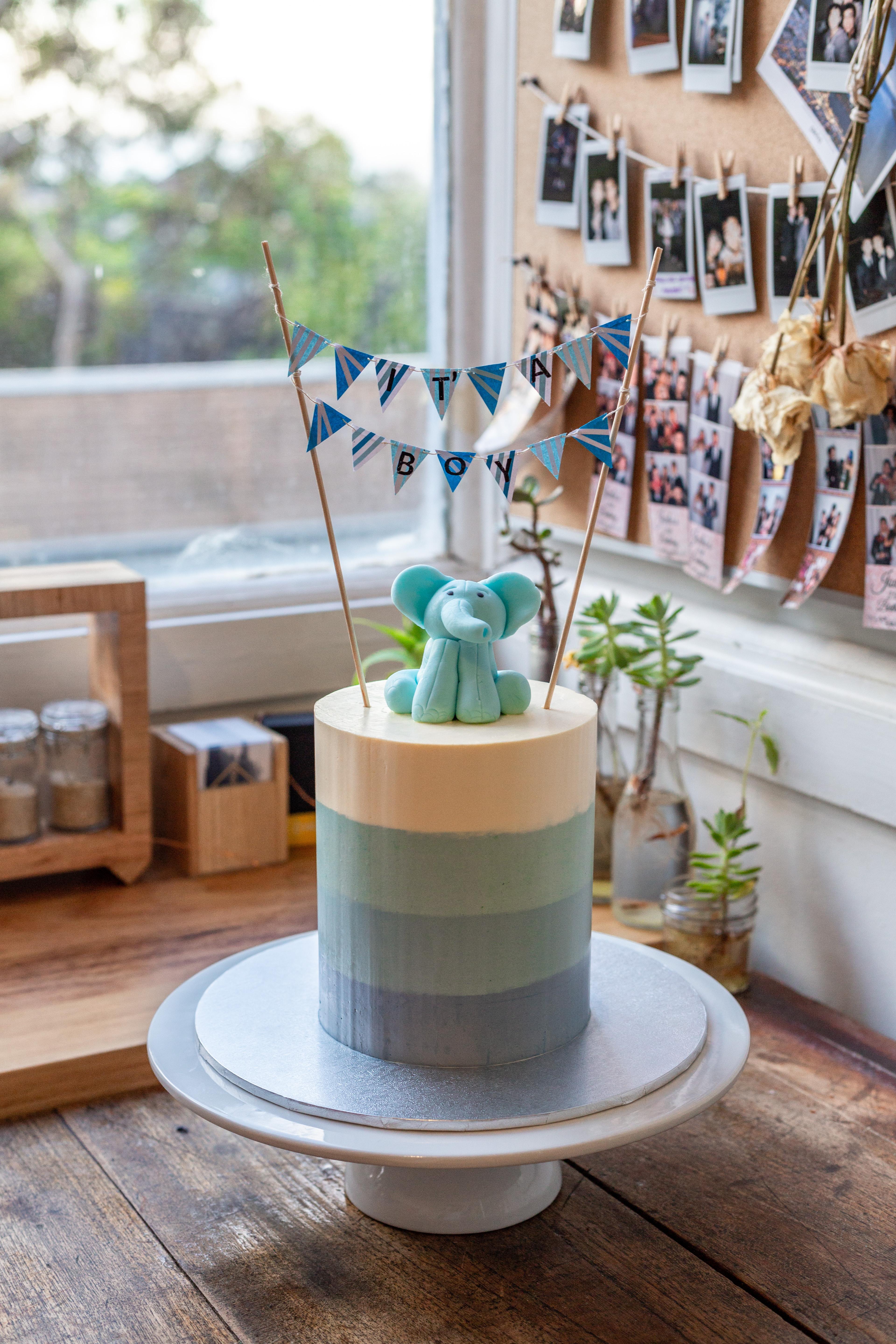 Made my first baby shower cake chocolate flavour cake with vanilla