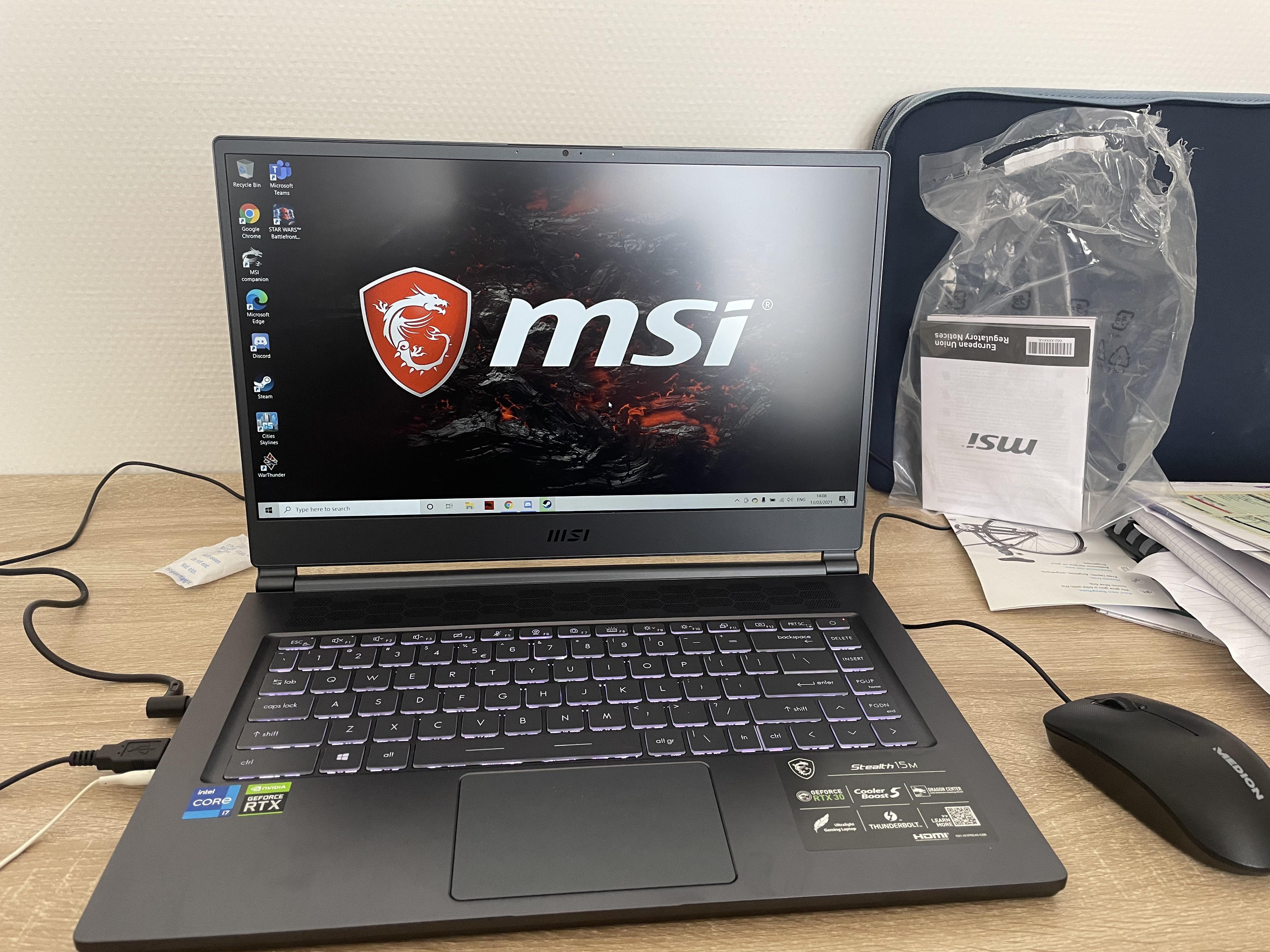 Finally got my MSI Stealth 15m, my first real gaming laptop and it is