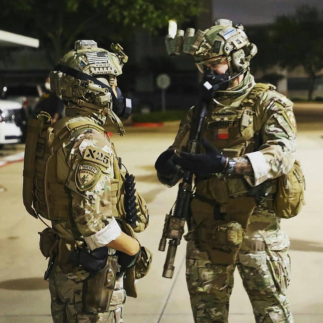 Harris County SWAT, Texas...rolling with GPNVG18's (1080X1080) r