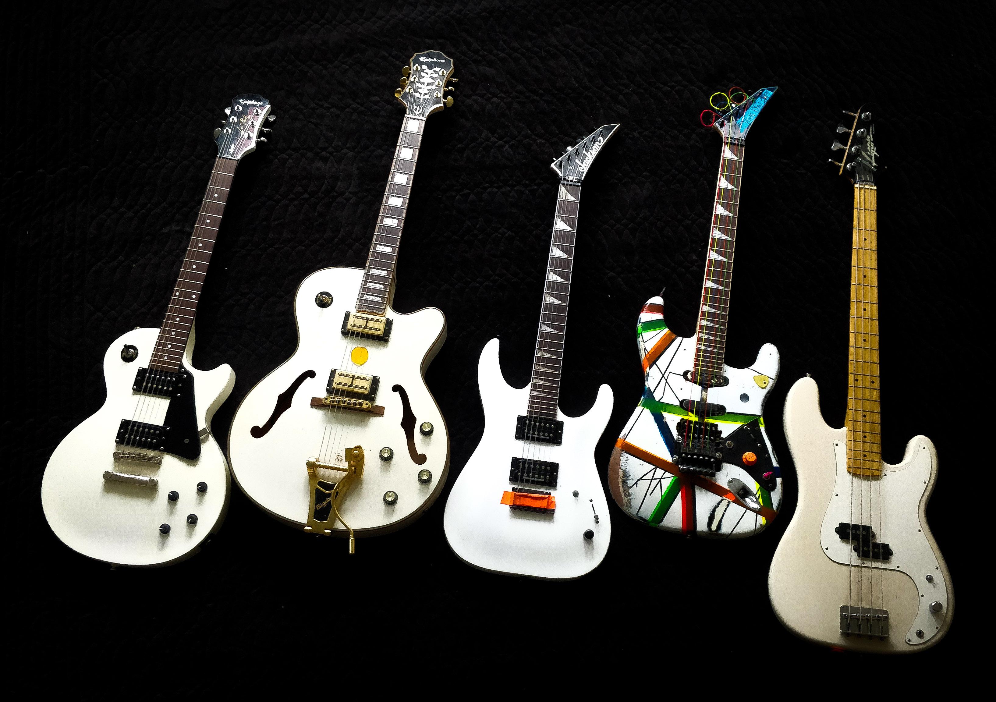 I'm a fan of white guitars. They change colors during a liveshow.. Idk