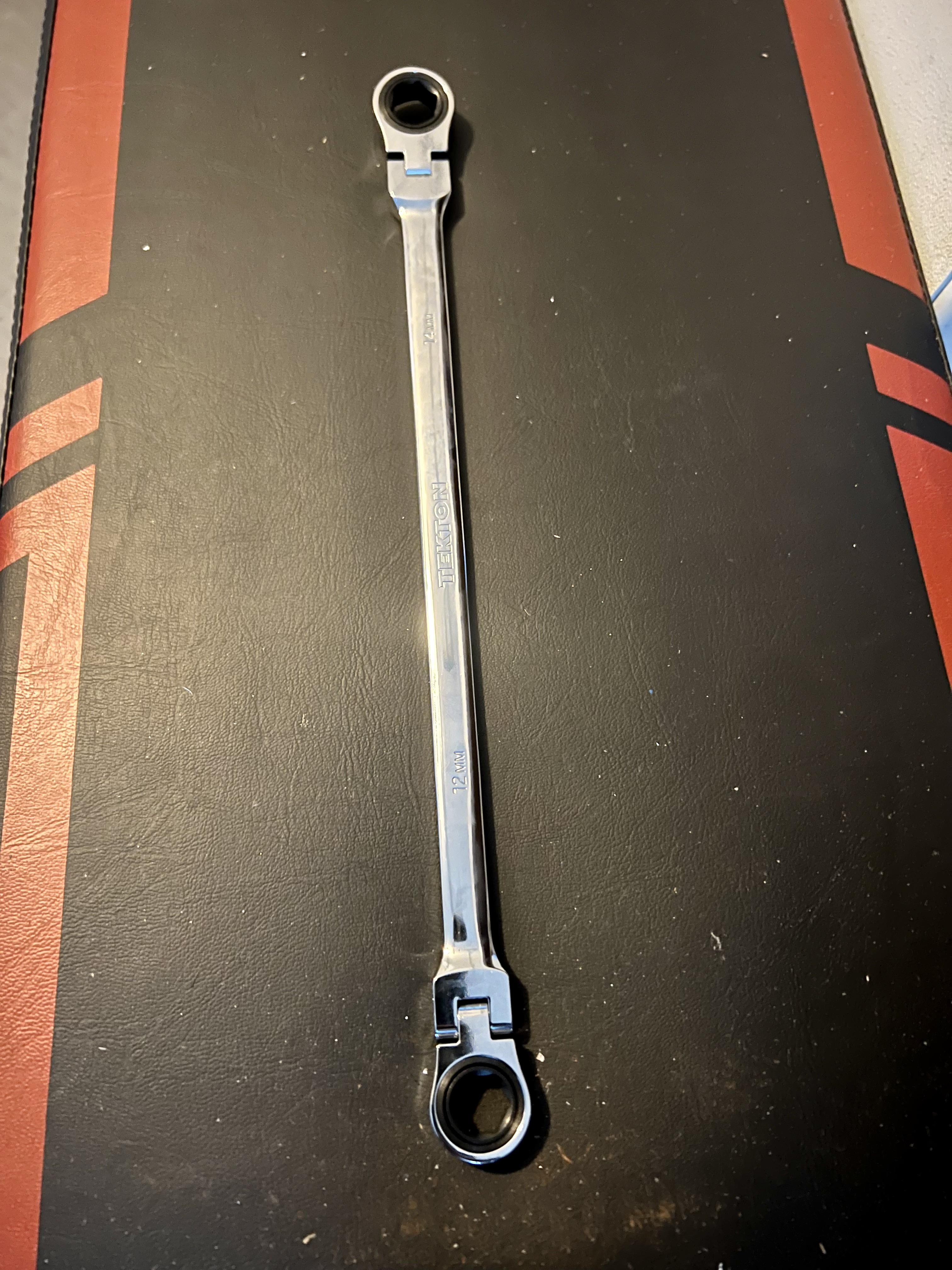 Very good tool to use for getting them hard to reach pulley bolts r/Tools