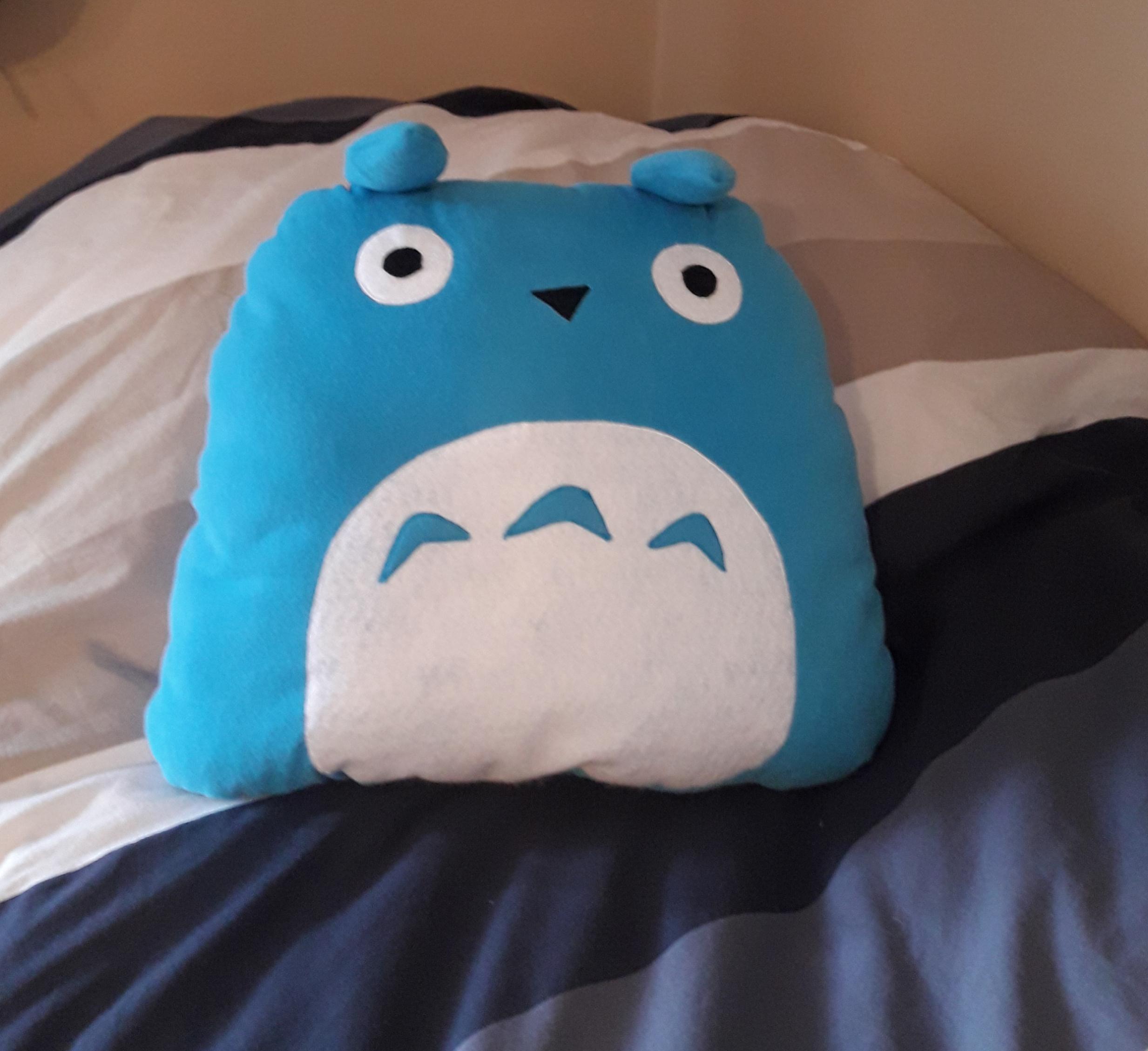 I made a Chuu Totoro pillow! r/ghibli