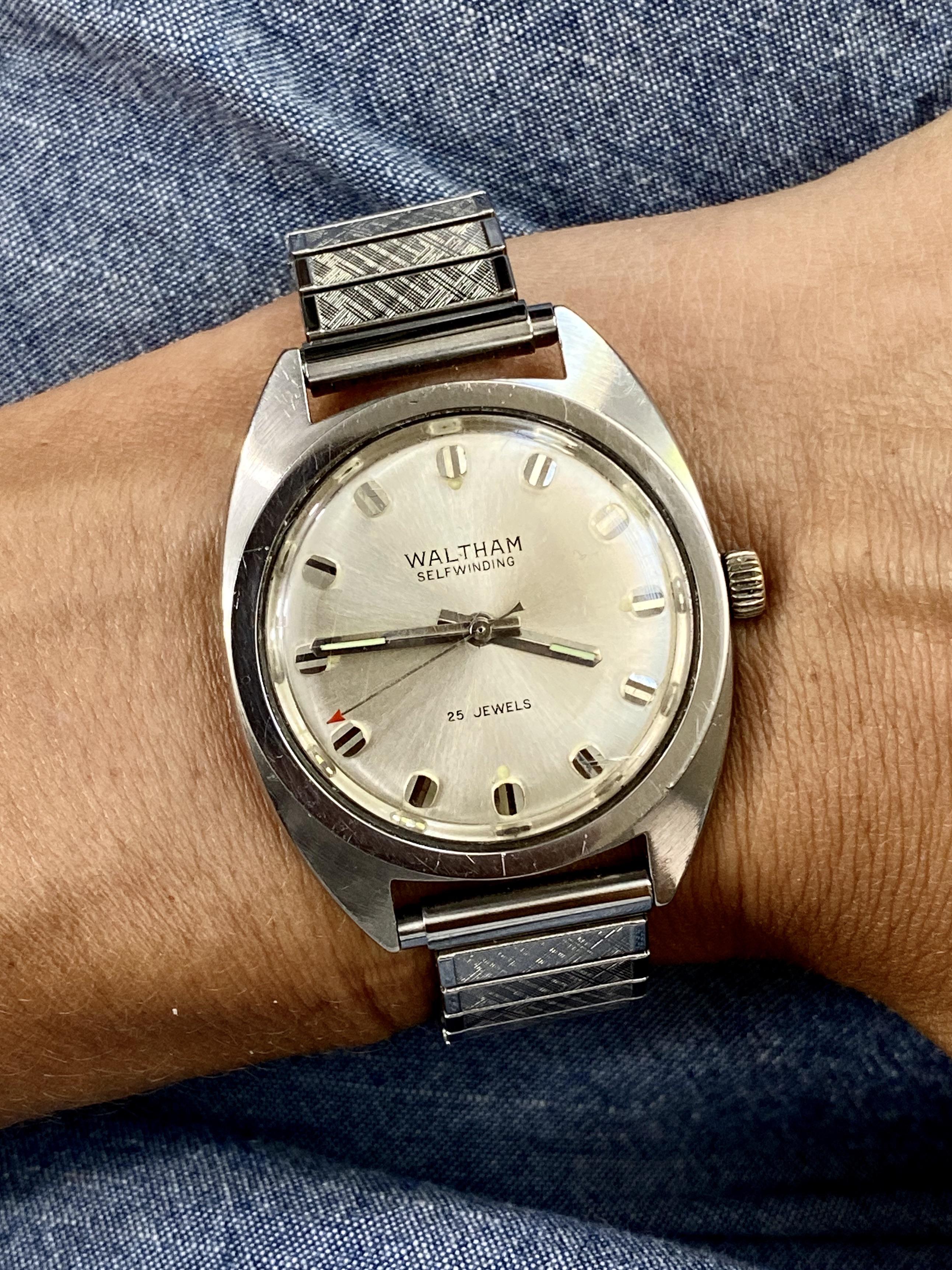 A 1973 Waltham 25 jewel automatic. The same watch that Dexter wore