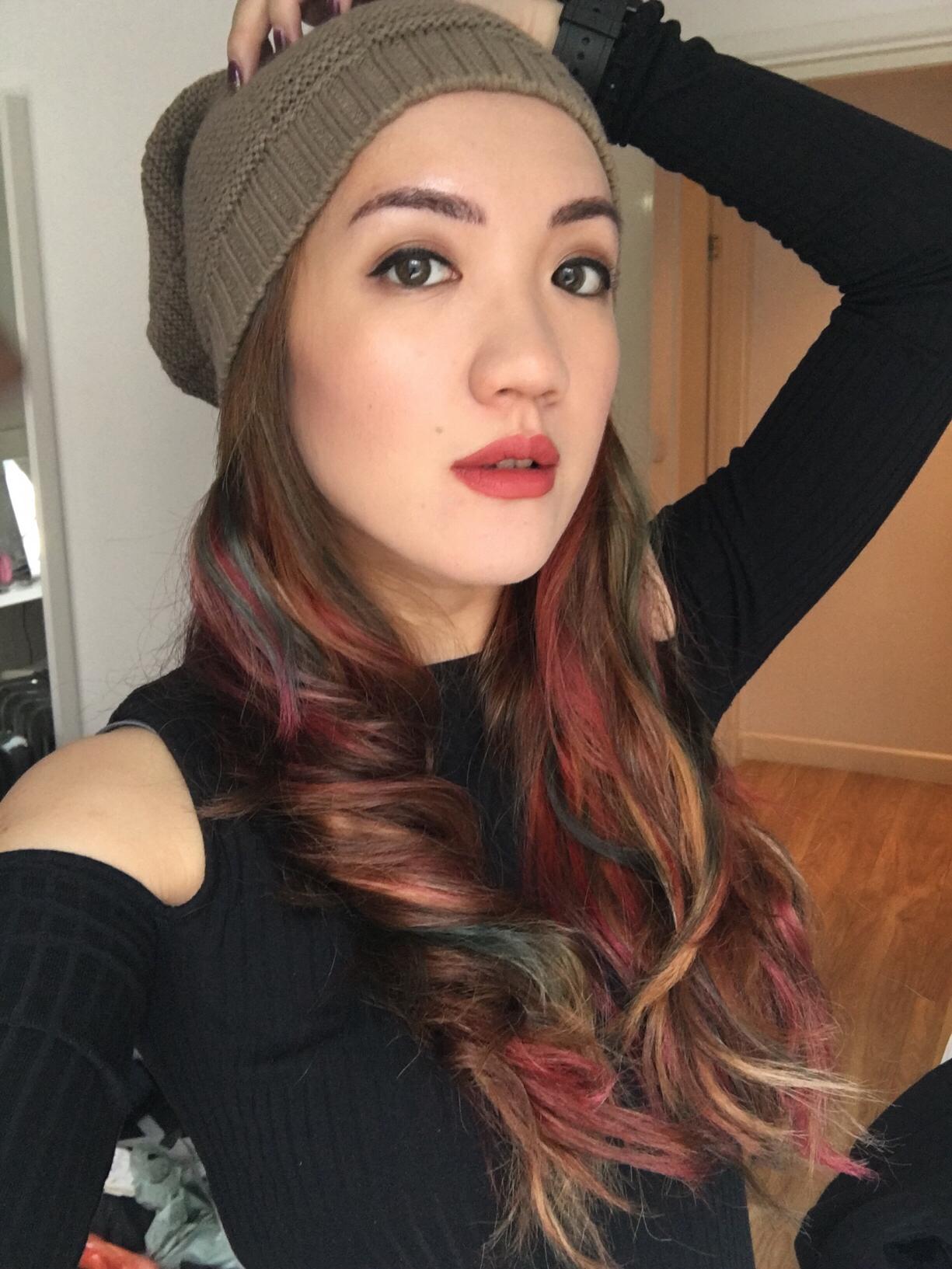 Wearing my new Huda Beauty liquid matte lipstick in the shade Icon! r